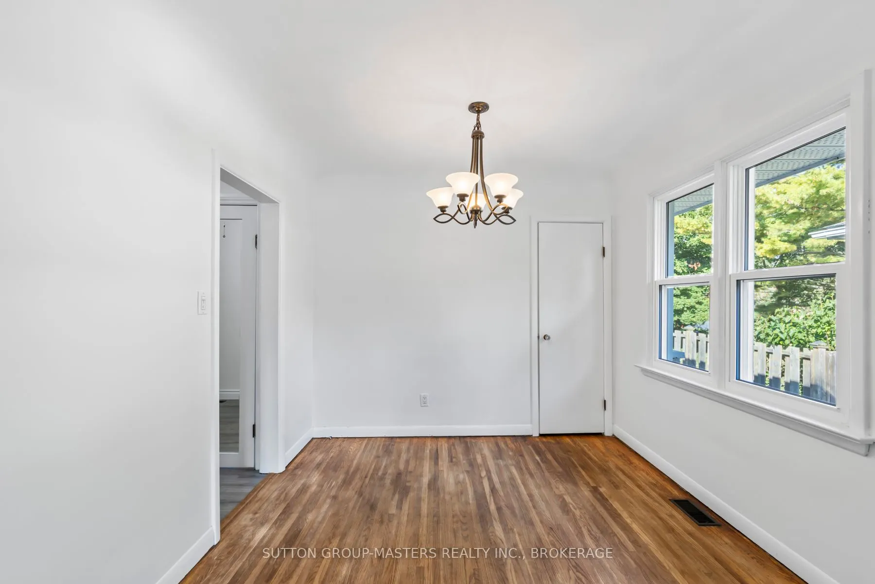 324 Yonge Street