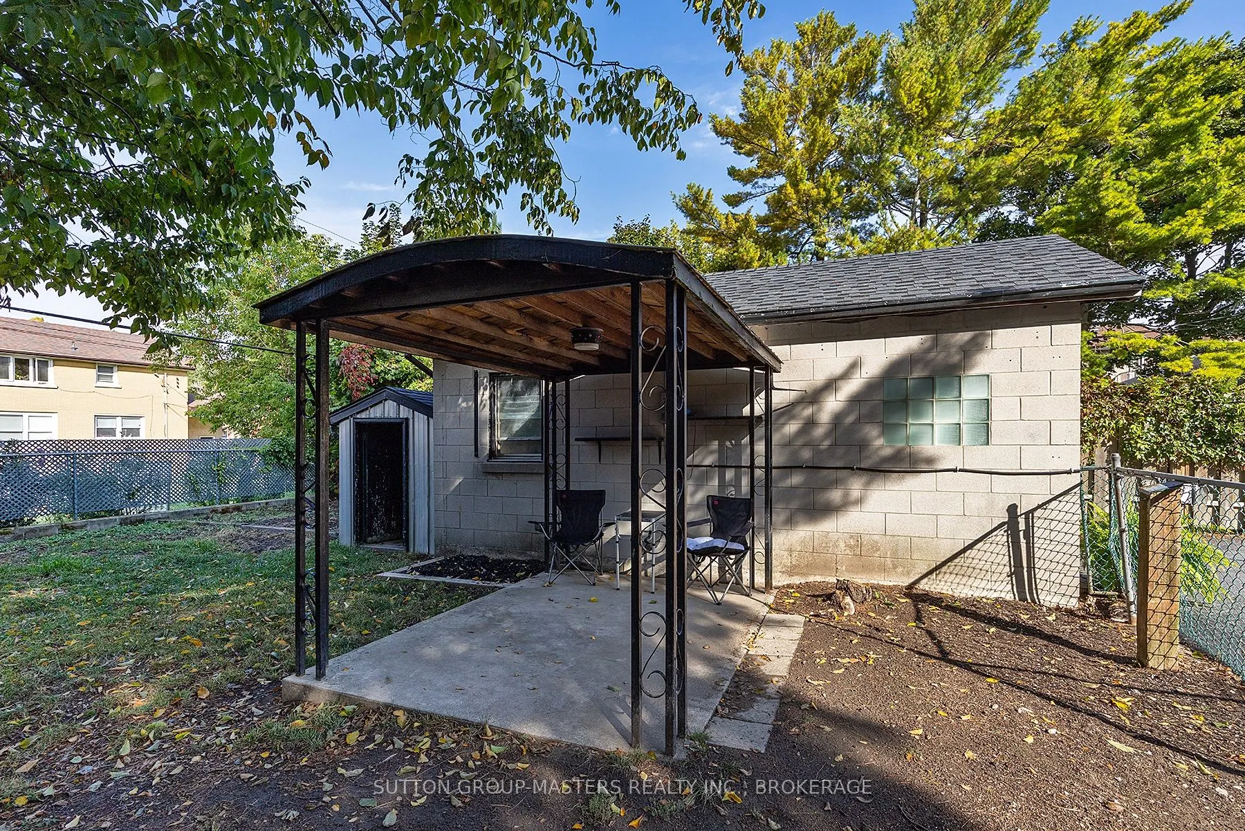 324 Yonge Street