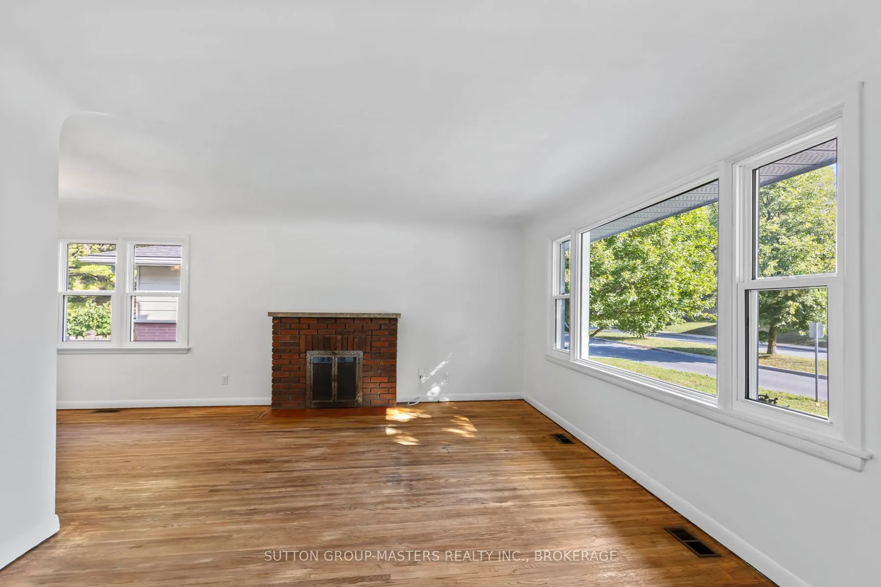 324 Yonge Street