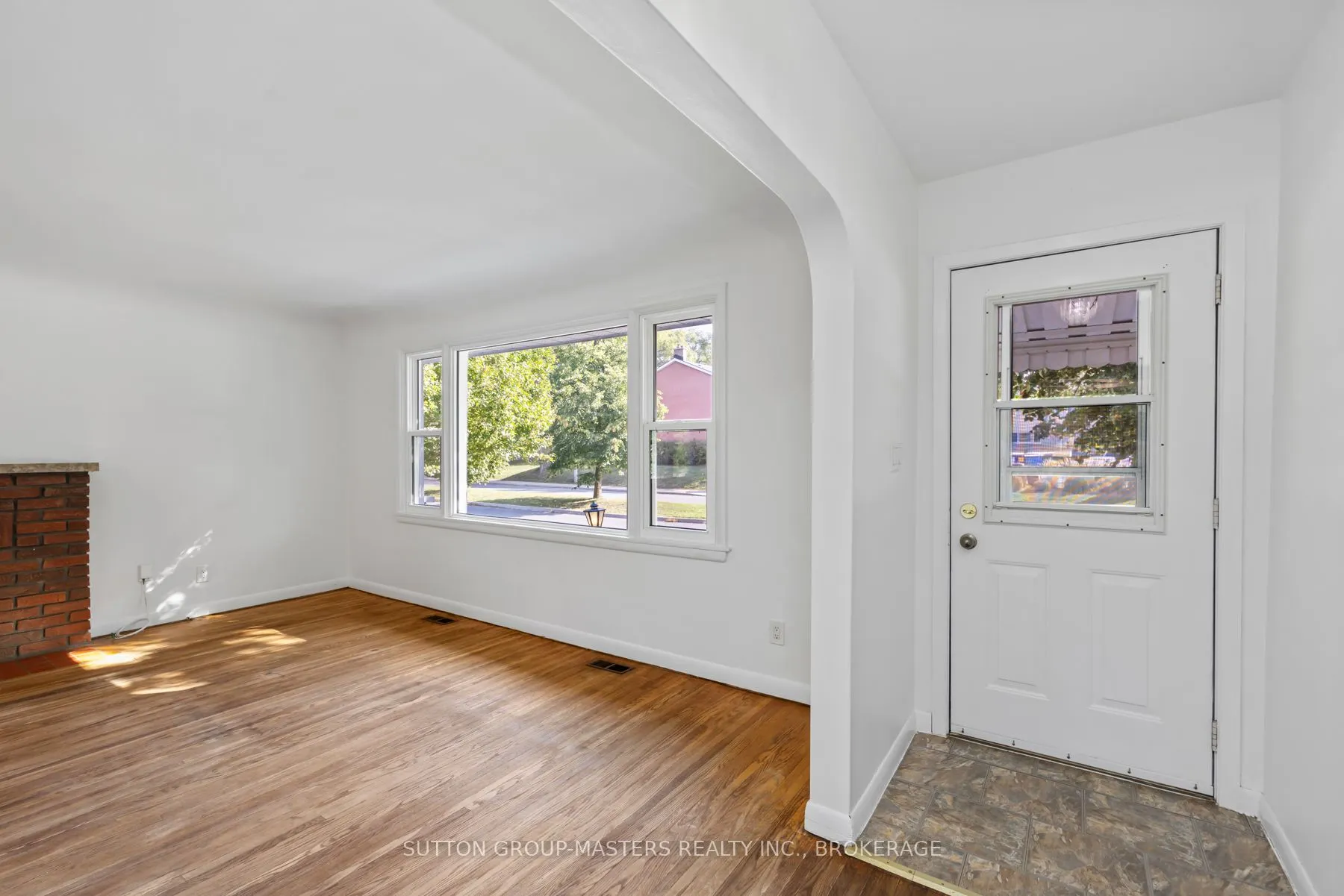 324 Yonge Street