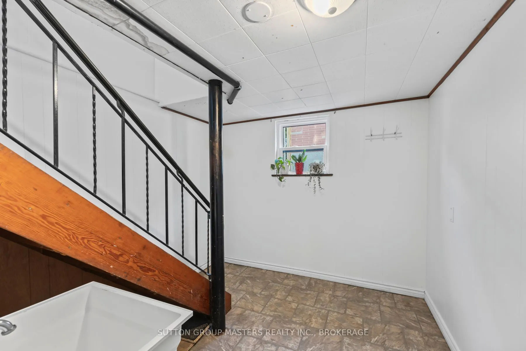 324 Yonge Street