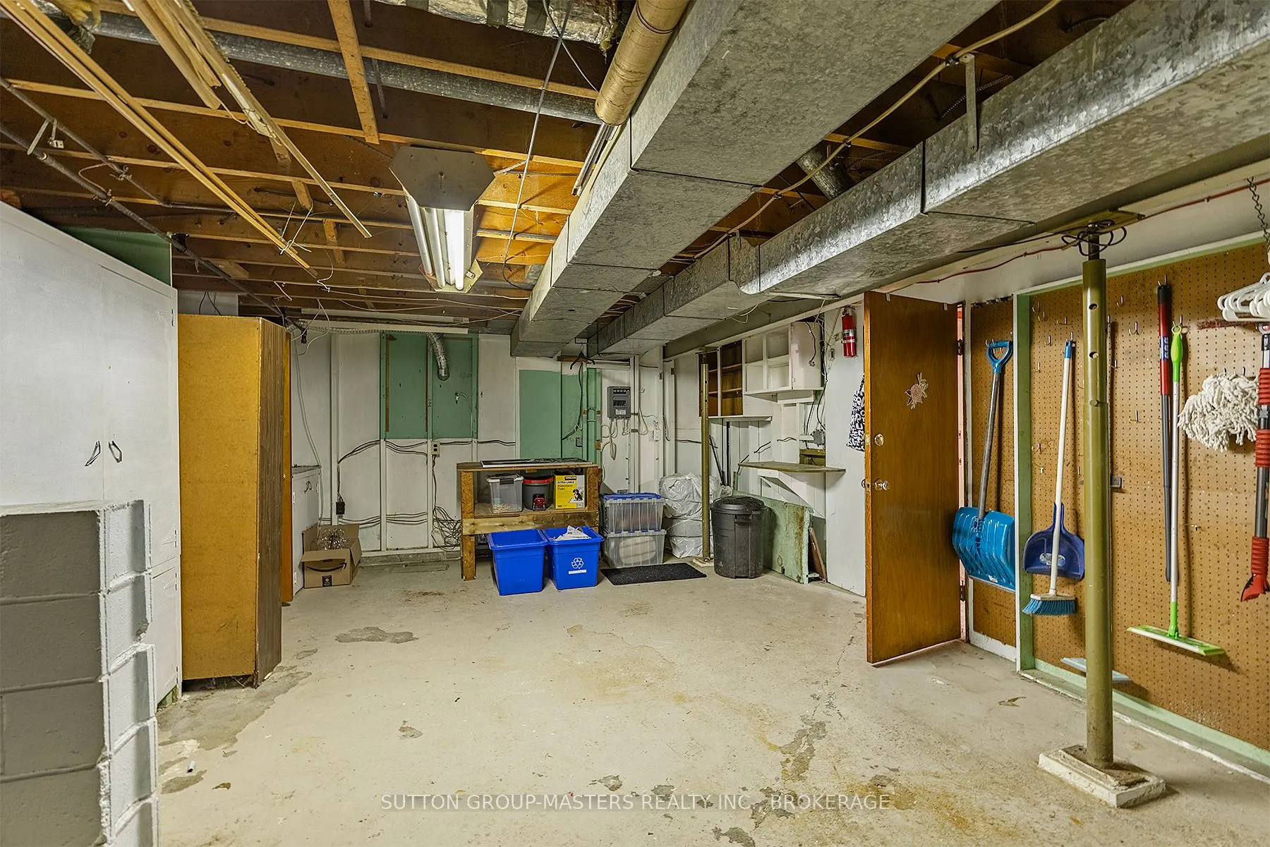 324 Yonge Street