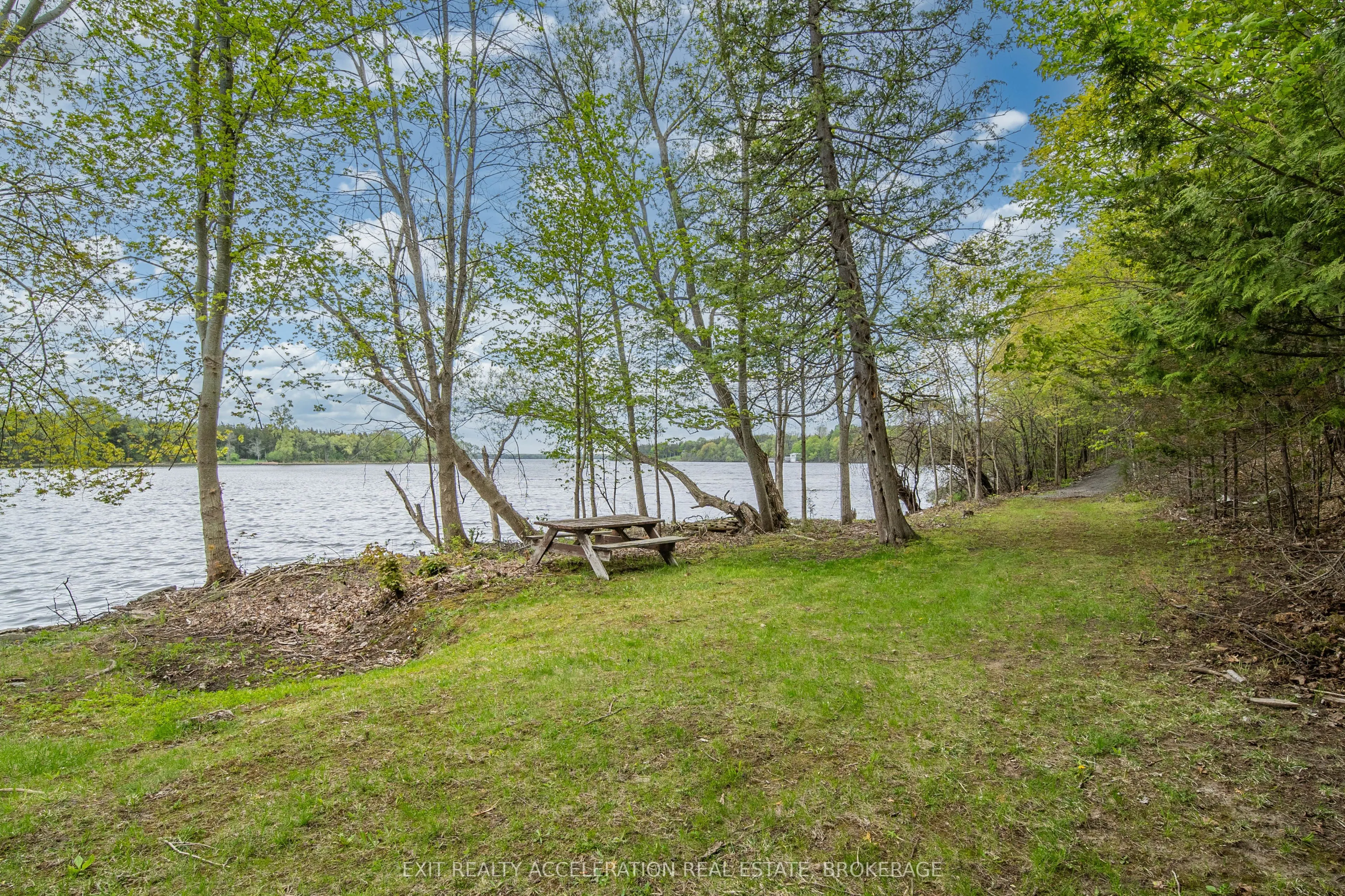 4715 County Rd 9