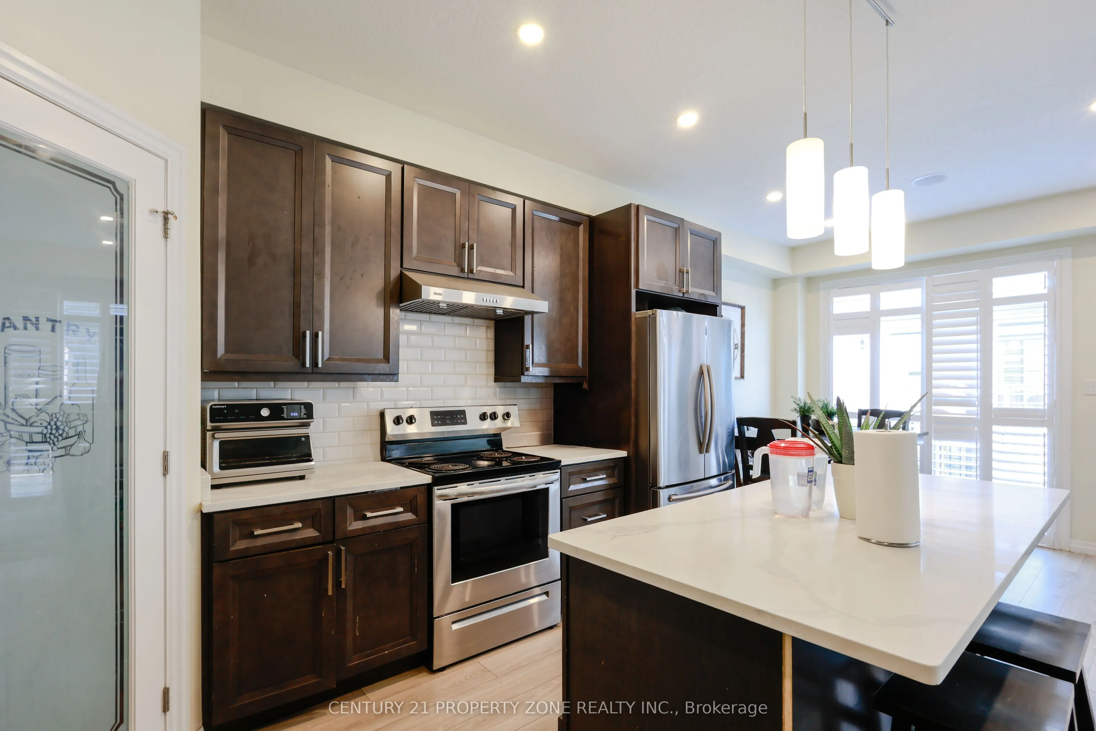 811 Sarnia Road, #62