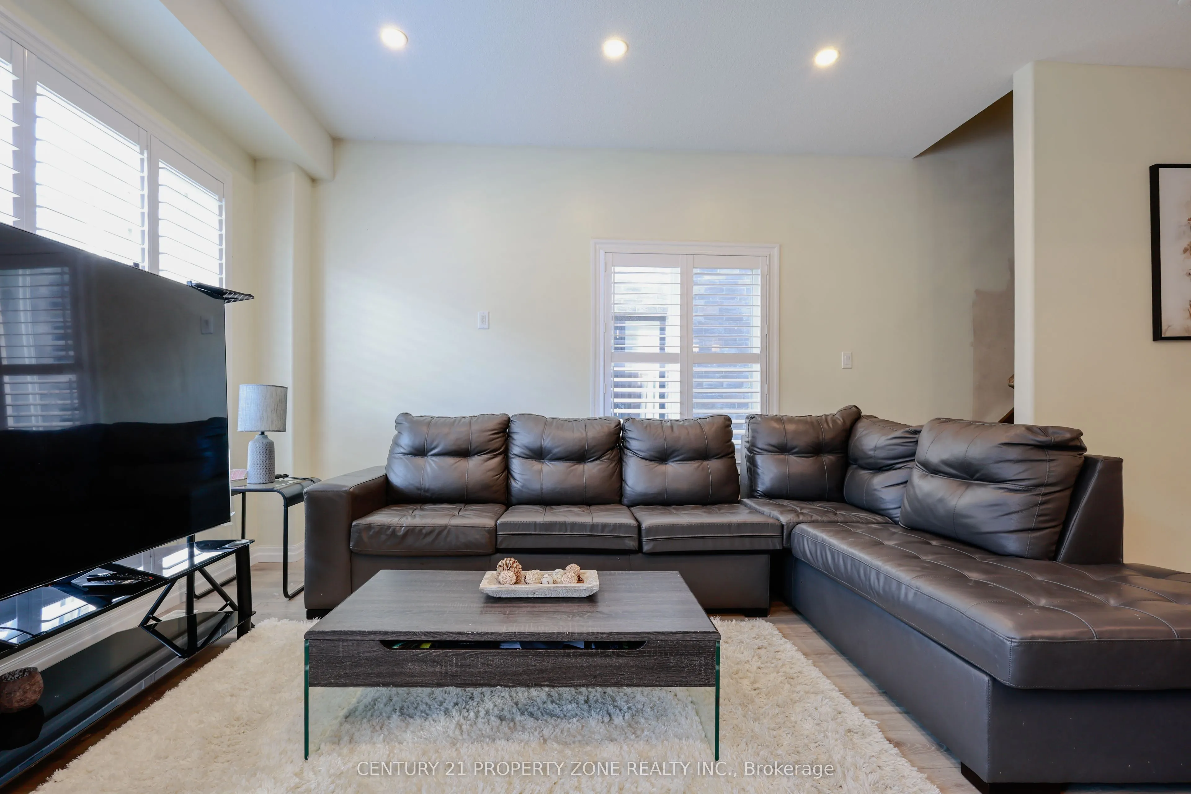 811 Sarnia Road, #62