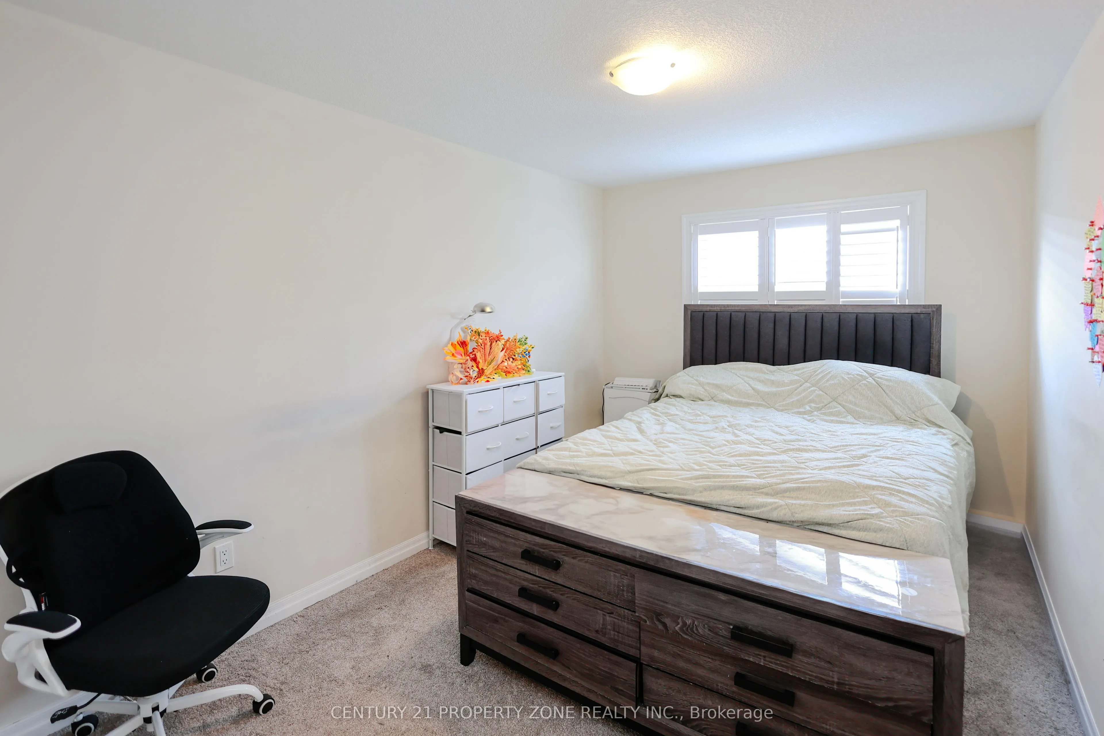 811 Sarnia Road, #62