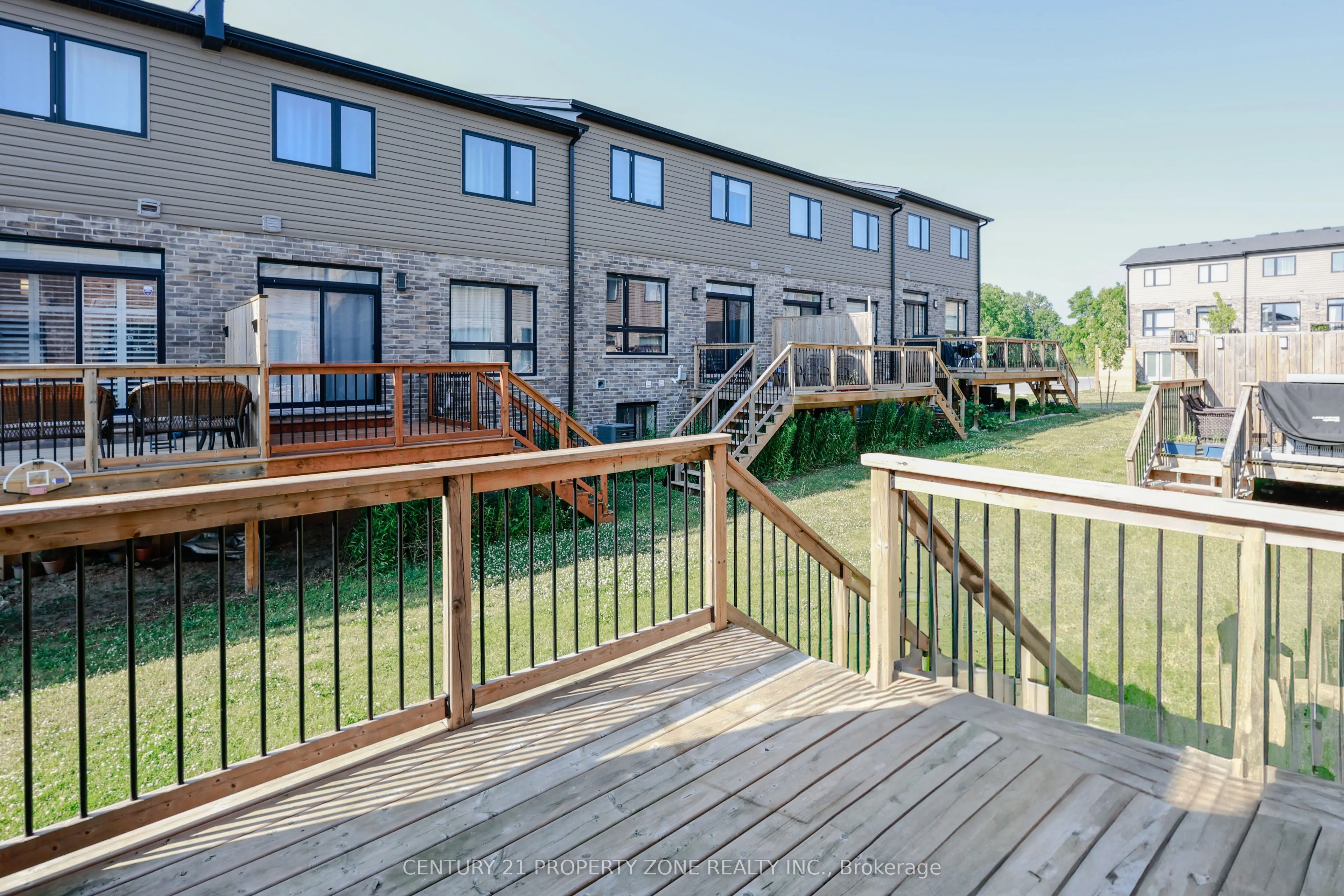 811 Sarnia Road, #62