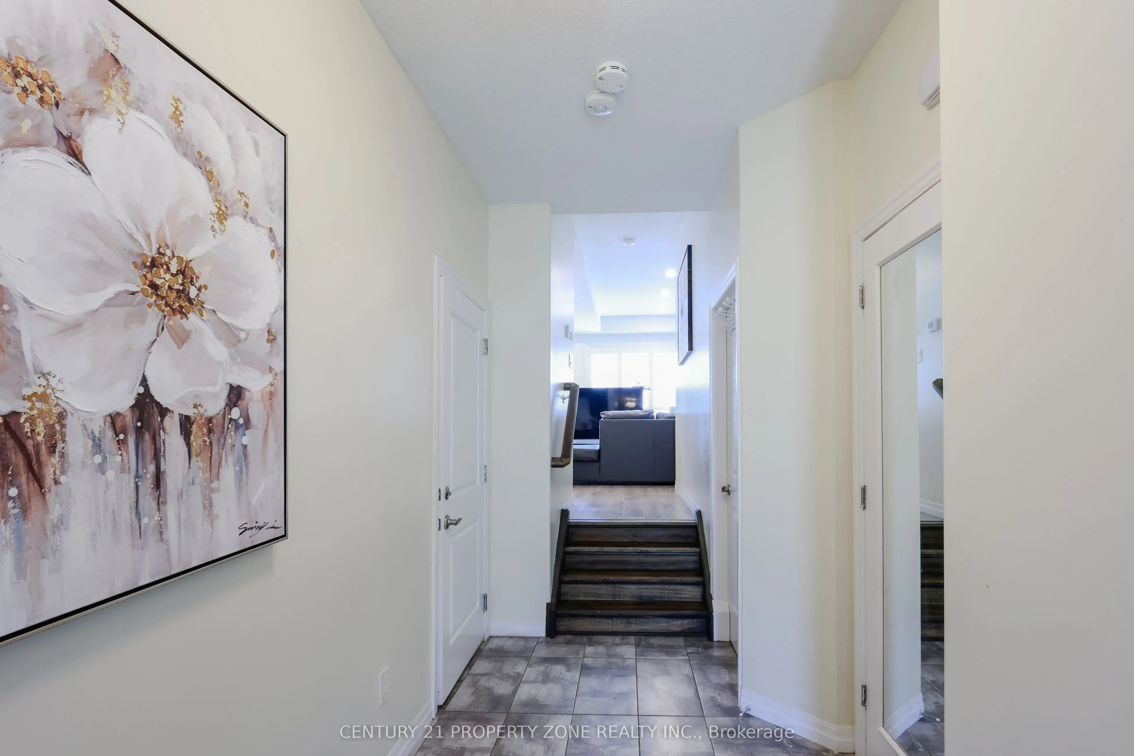 811 Sarnia Road, #62