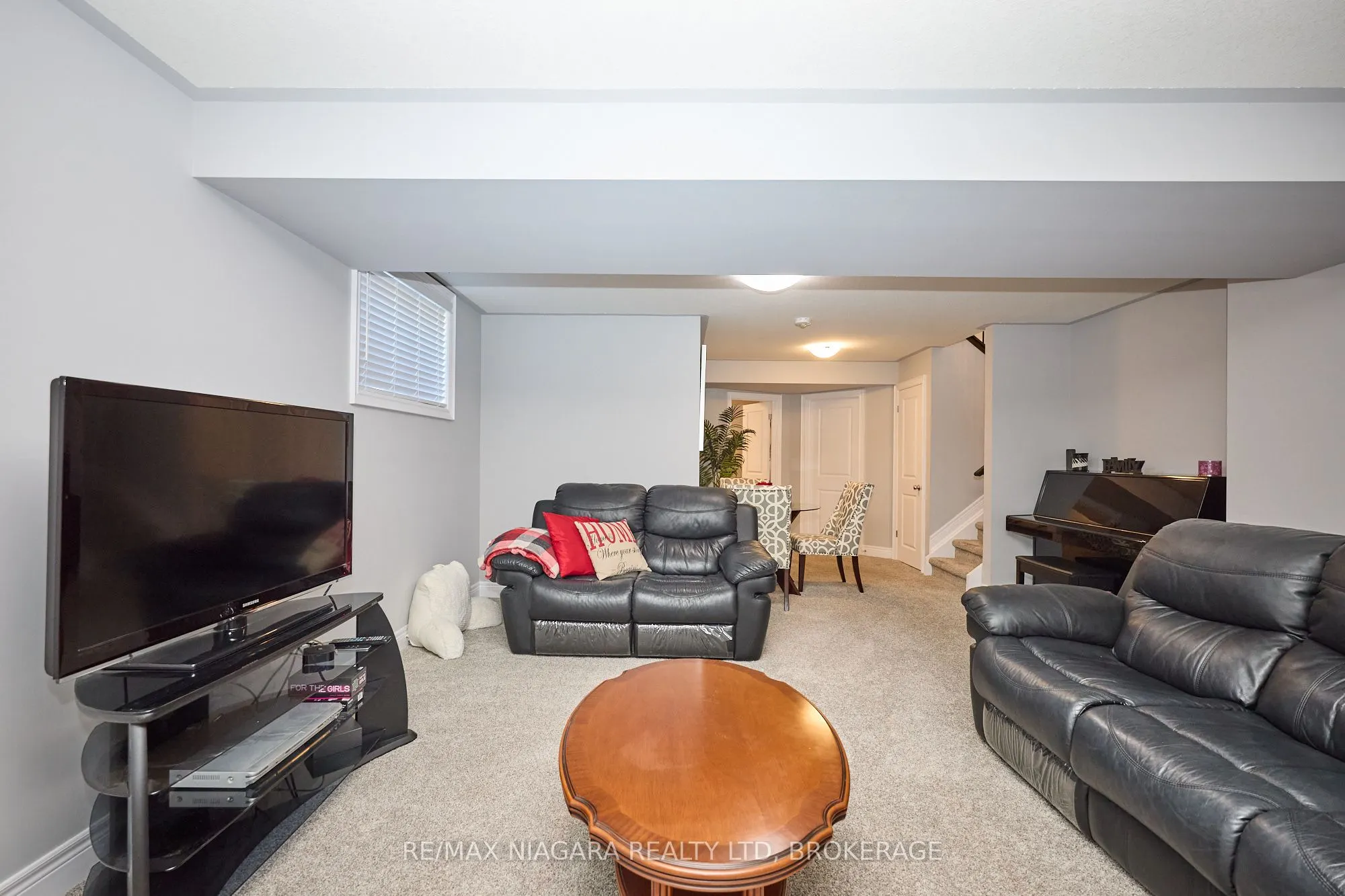 4049 Village Creek Drive