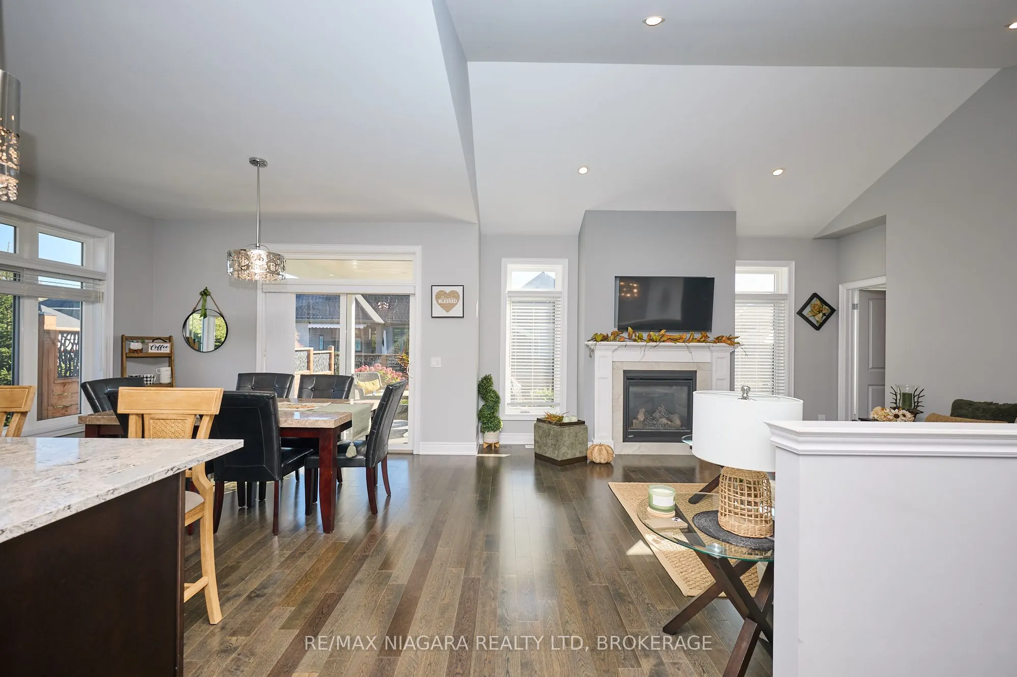 4049 Village Creek Drive