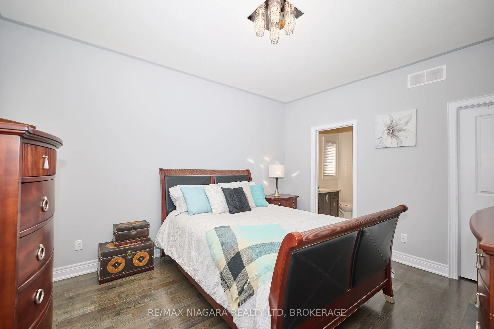4049 Village Creek Drive