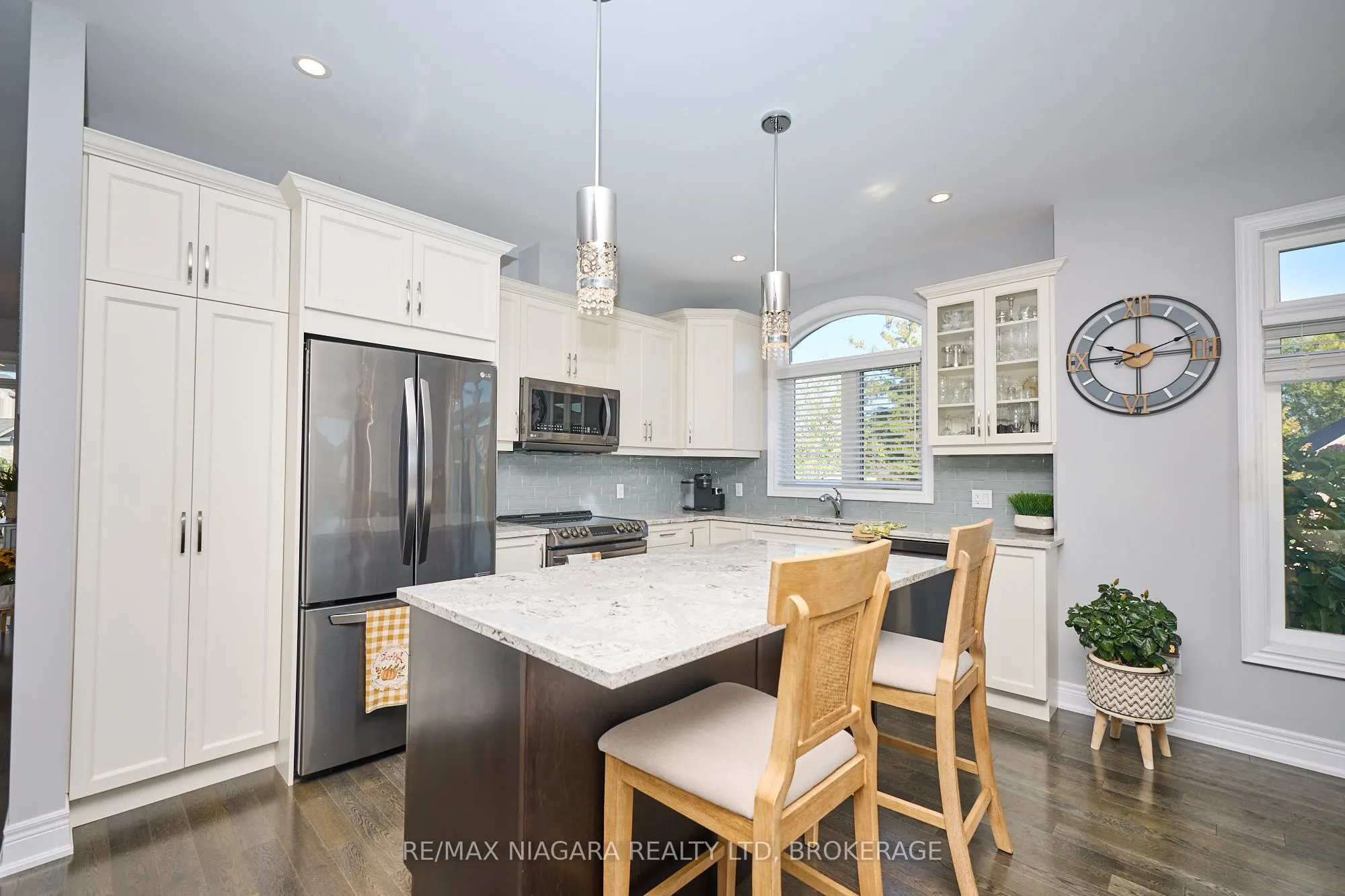 4049 Village Creek Drive