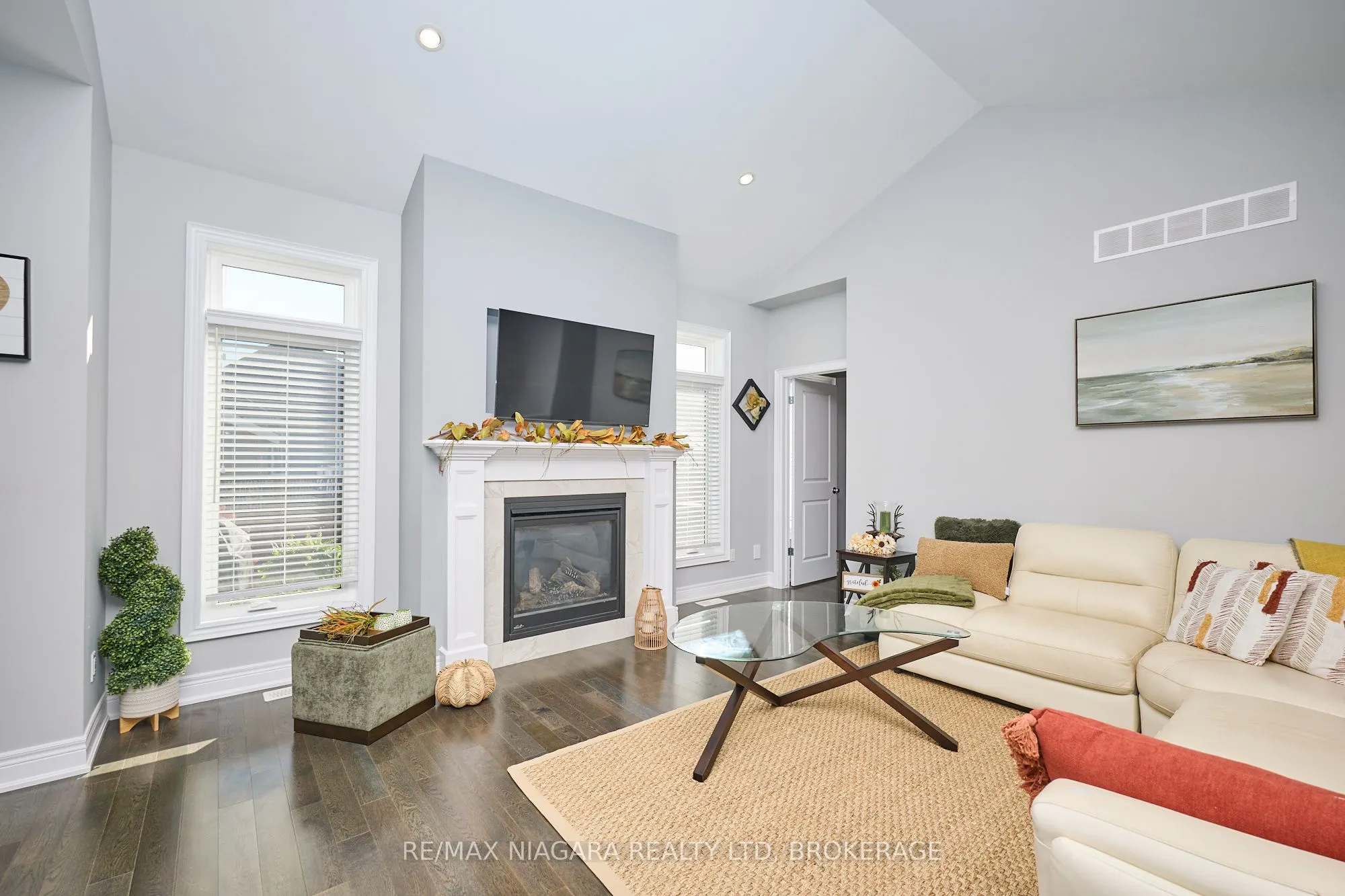 4049 Village Creek Drive
