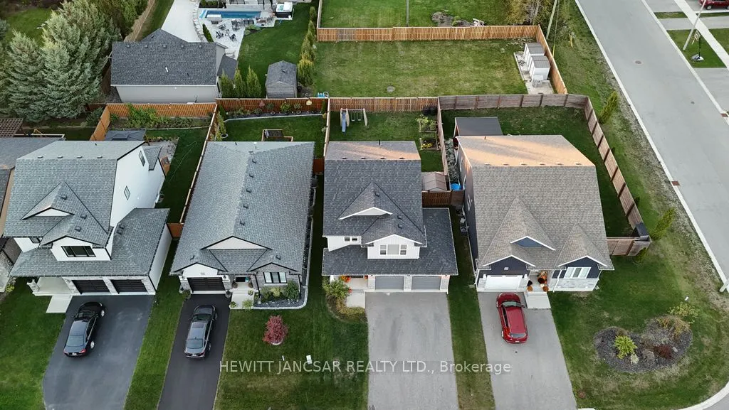 37 Reeves Road