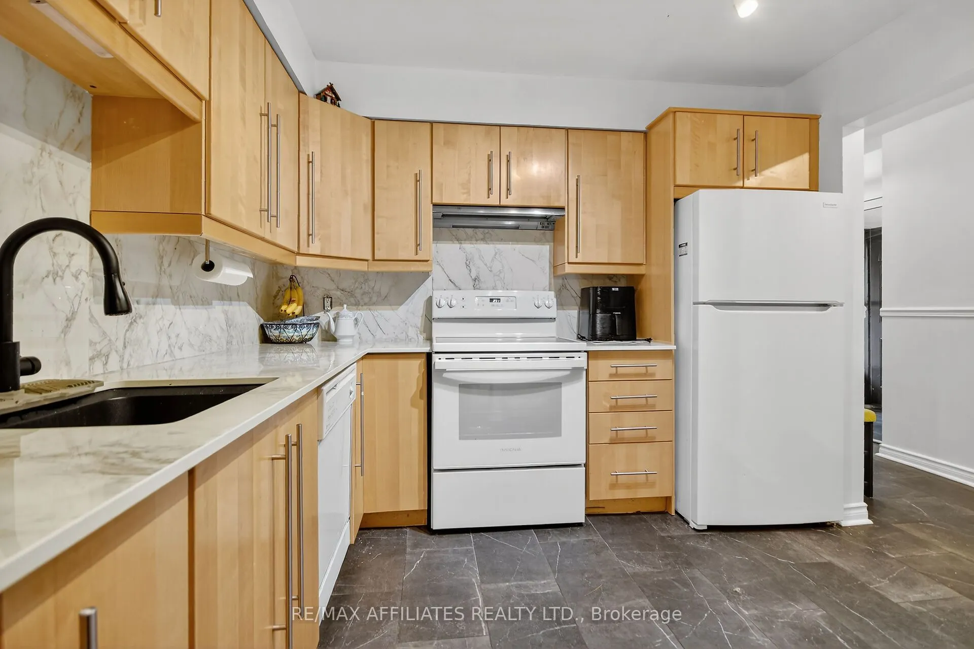 73 Clarkson Crescent, #17