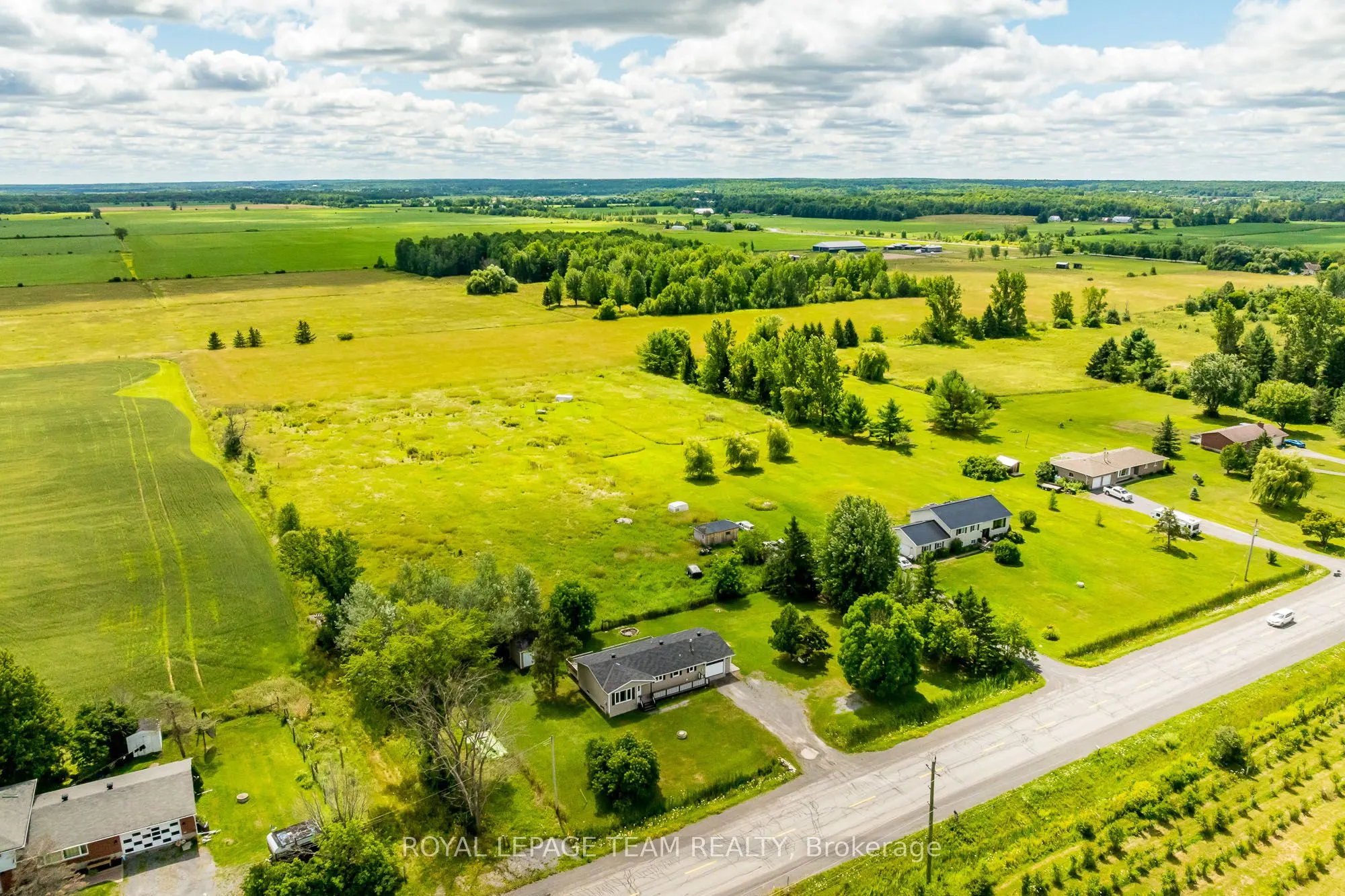 1234 Kinburn Side Road
