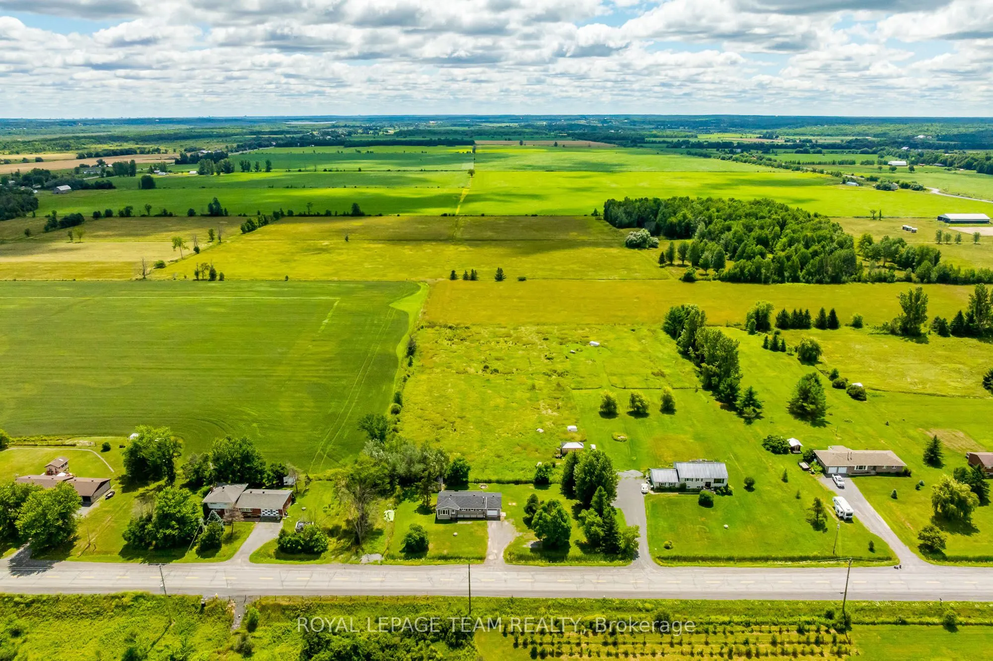 1234 Kinburn Side Road