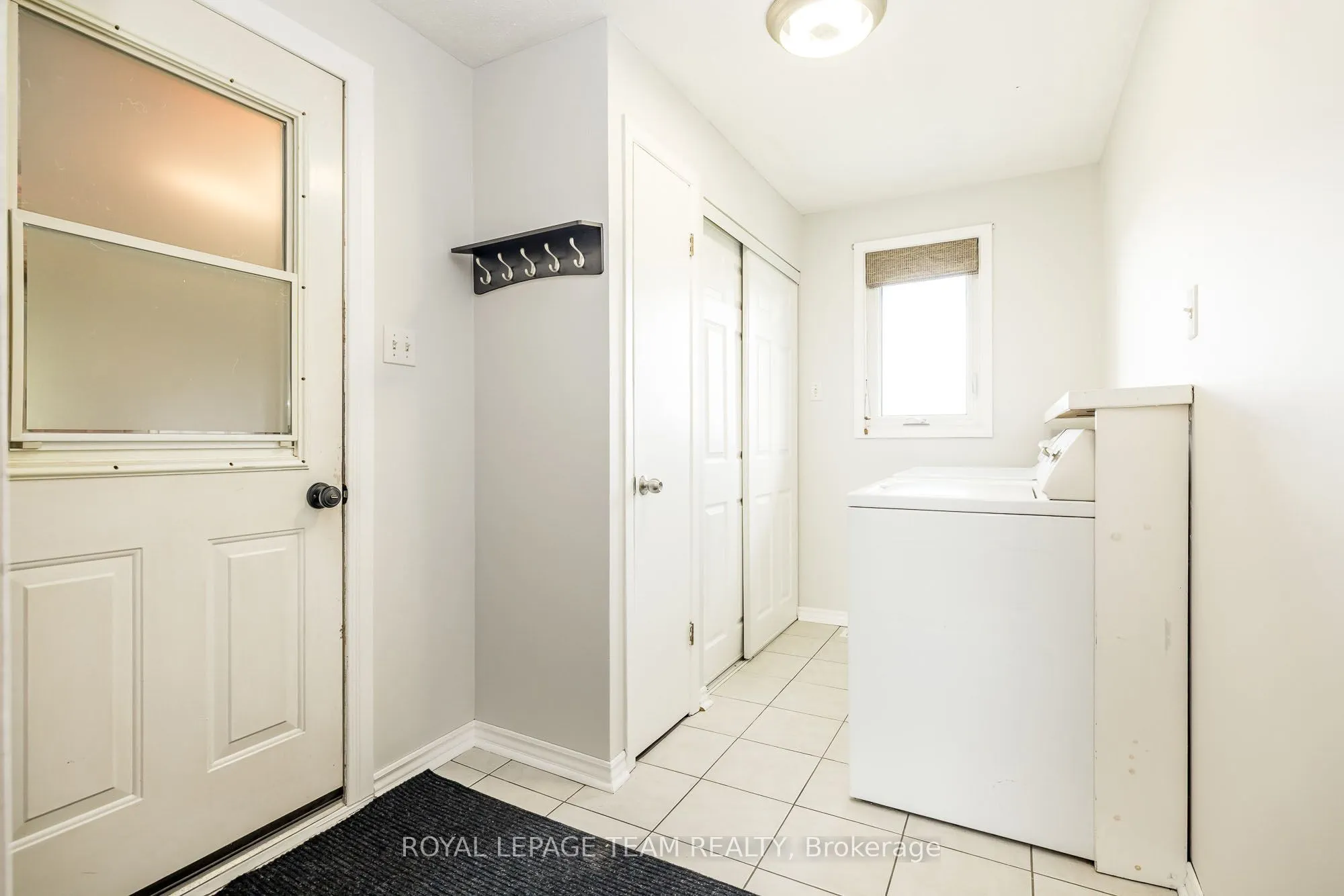 1234 Kinburn Side Road