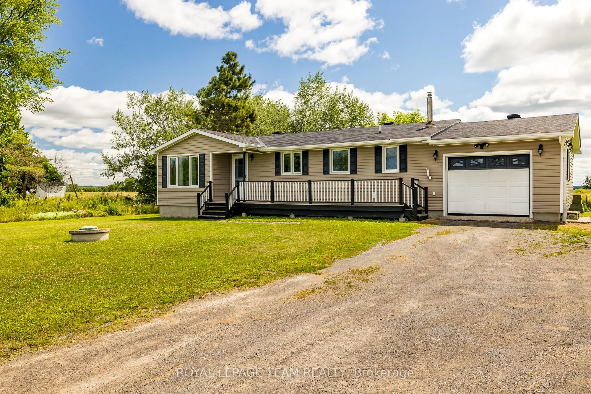 1234 Kinburn Side Road