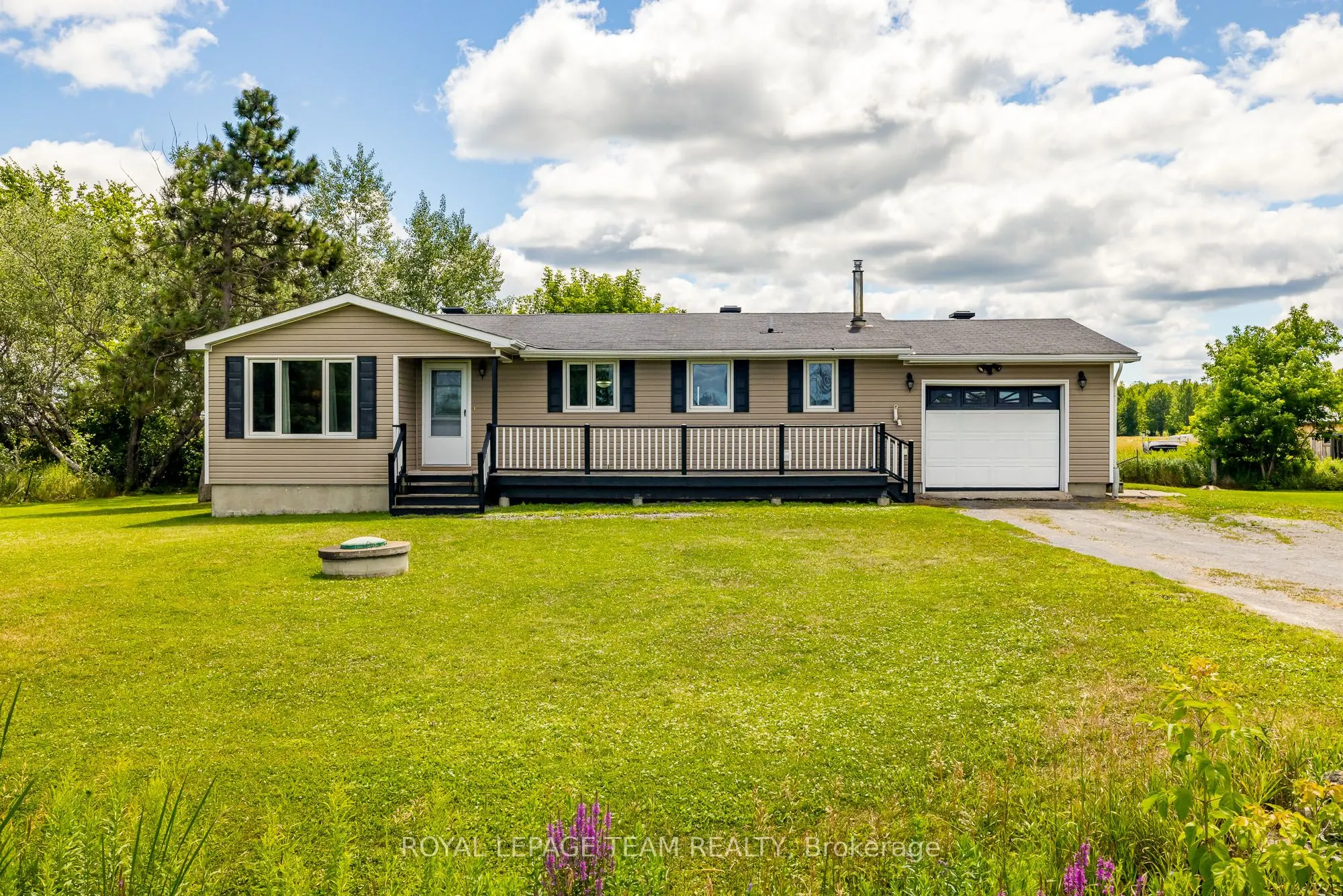 1234 Kinburn Side Road