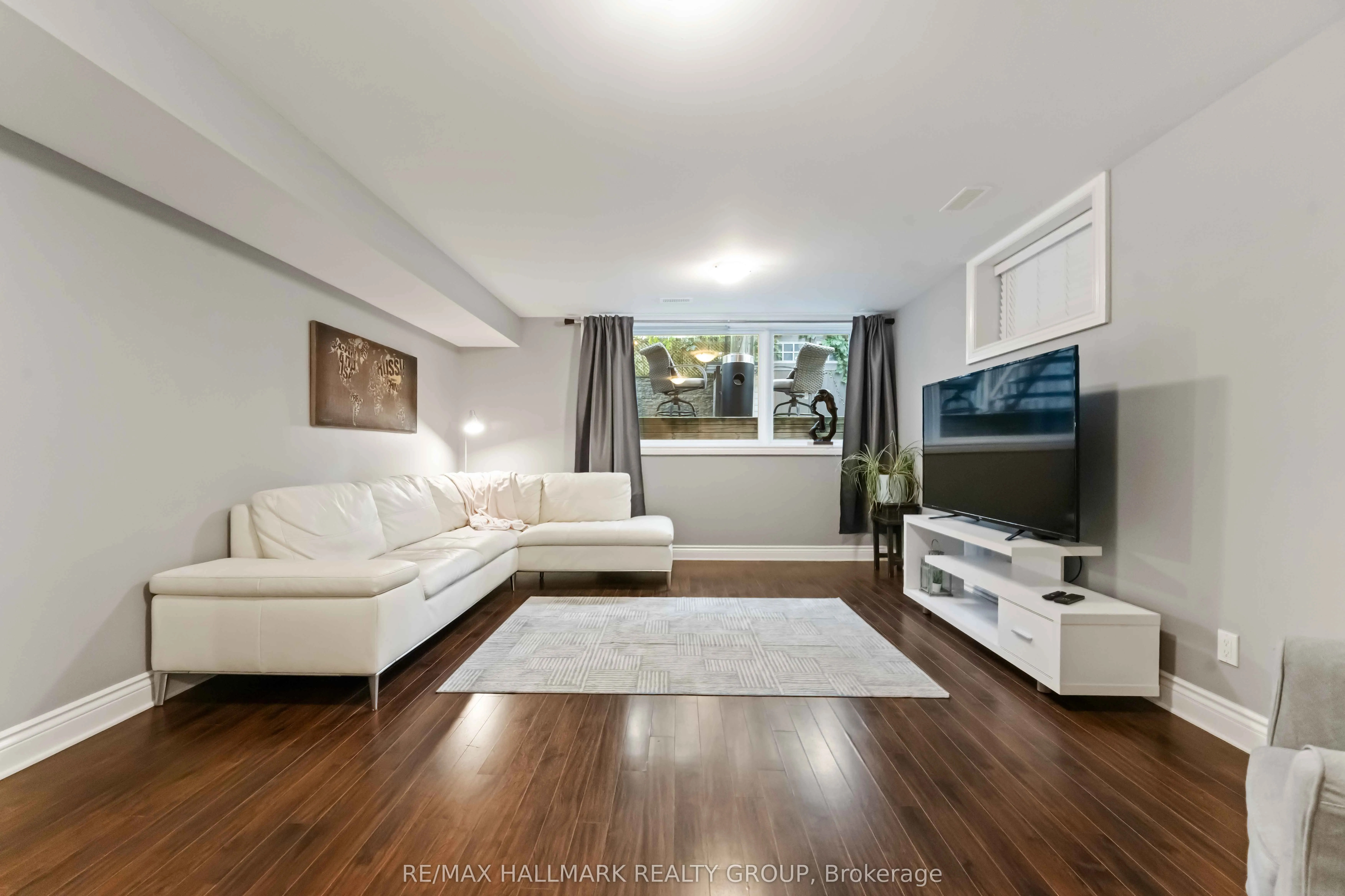 142 Queen Mary Street, #A