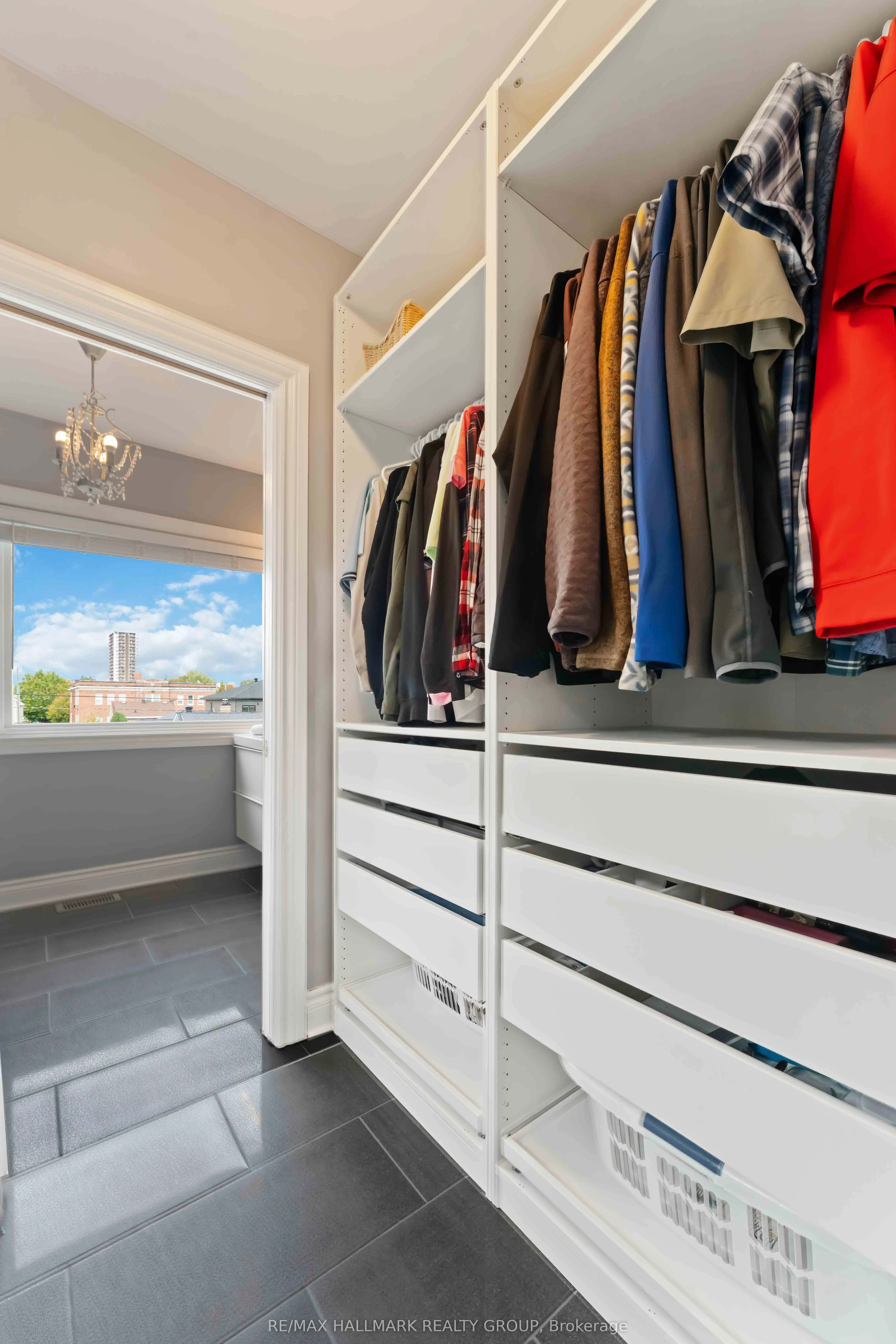 142 Queen Mary Street, #A