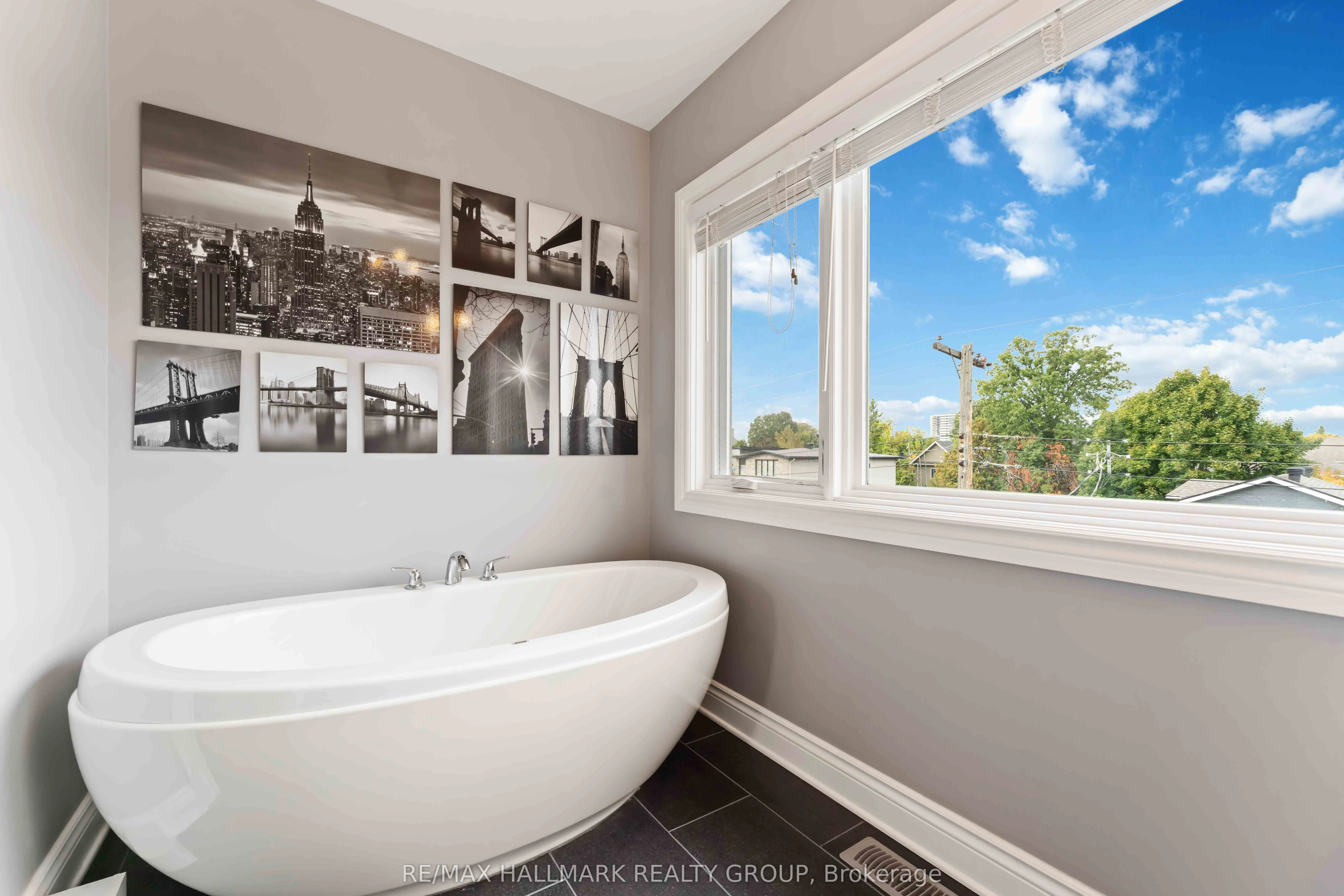 142 Queen Mary Street, #A