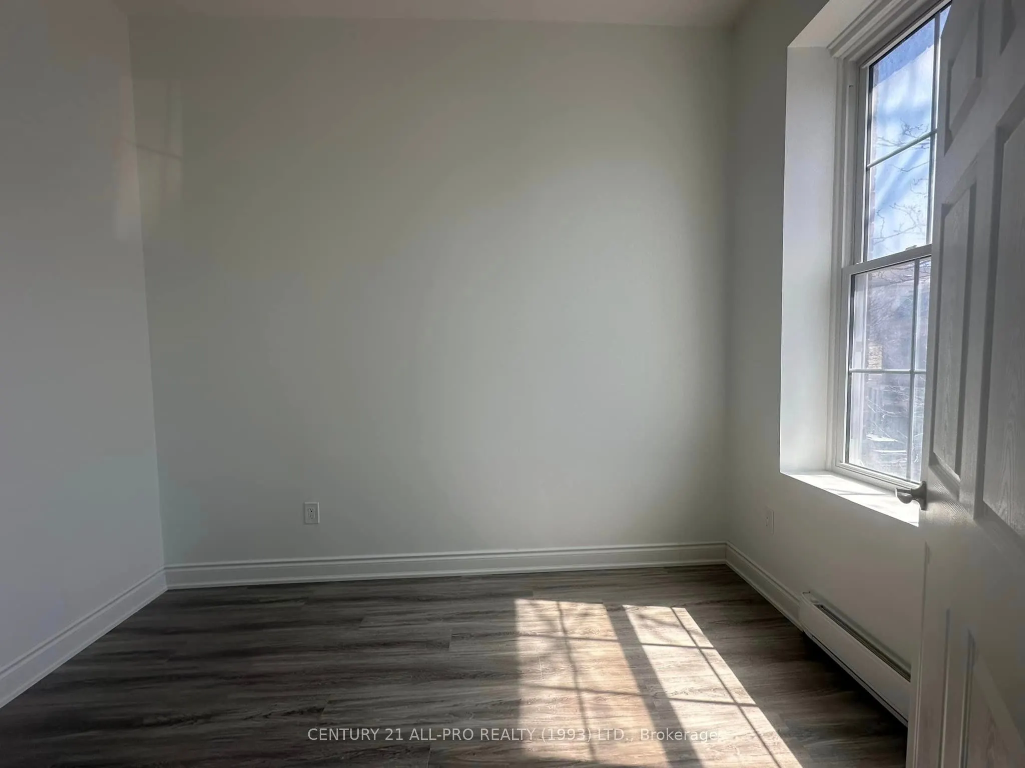 82 King Street W, #Unit 1
