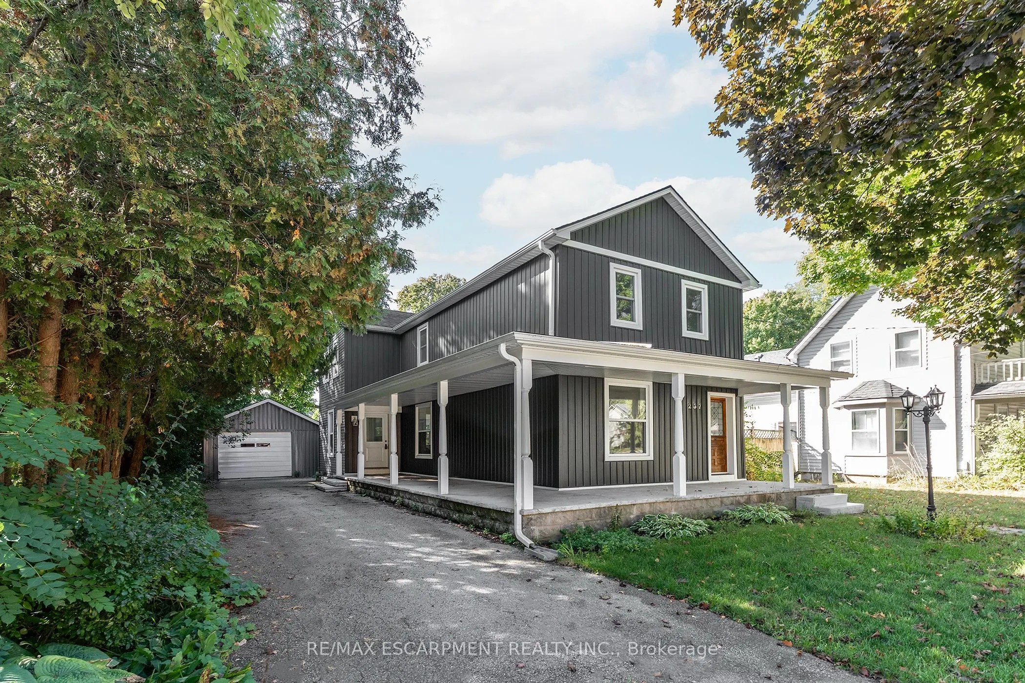 237 MAIN Street E