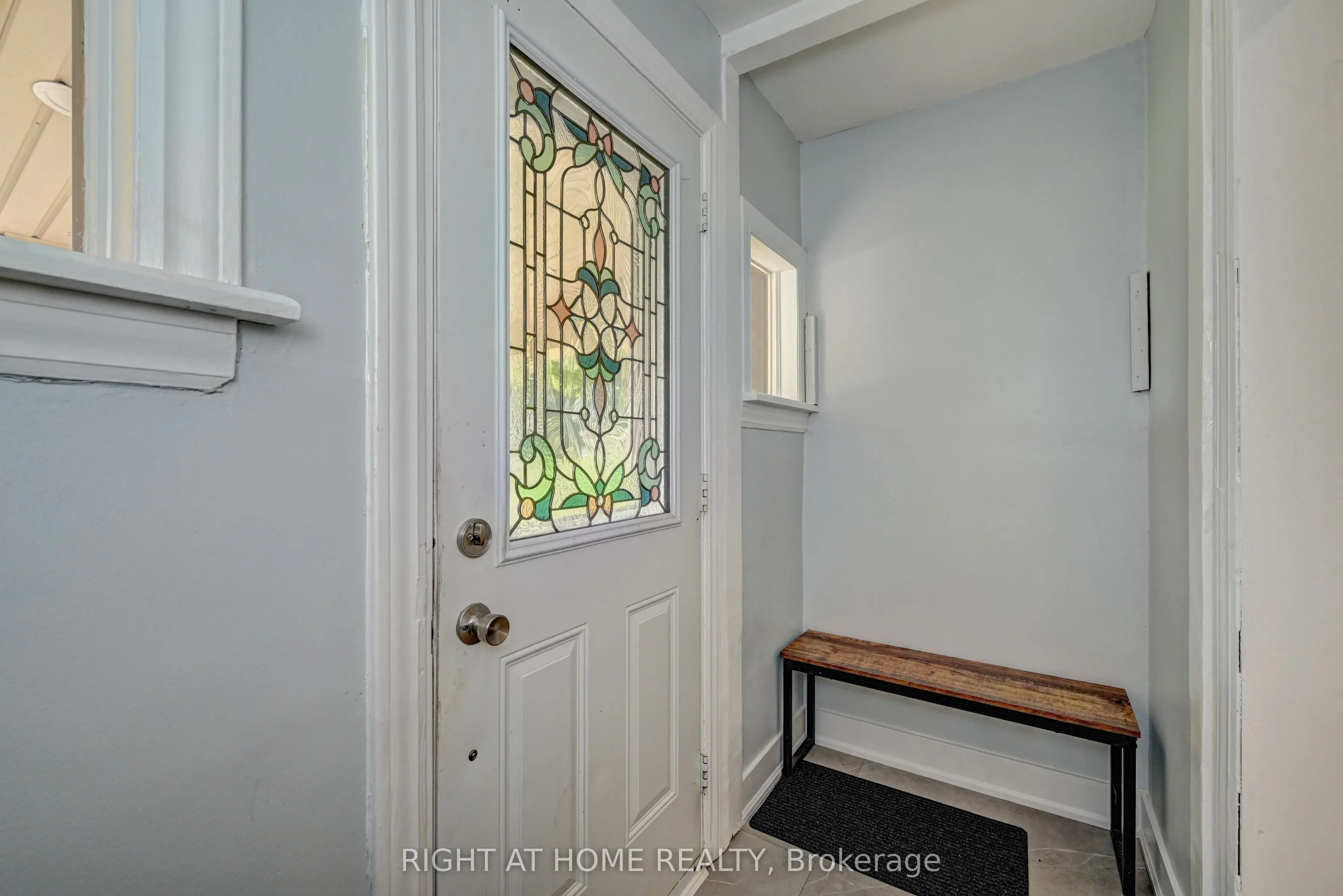 10 Monroe Street N