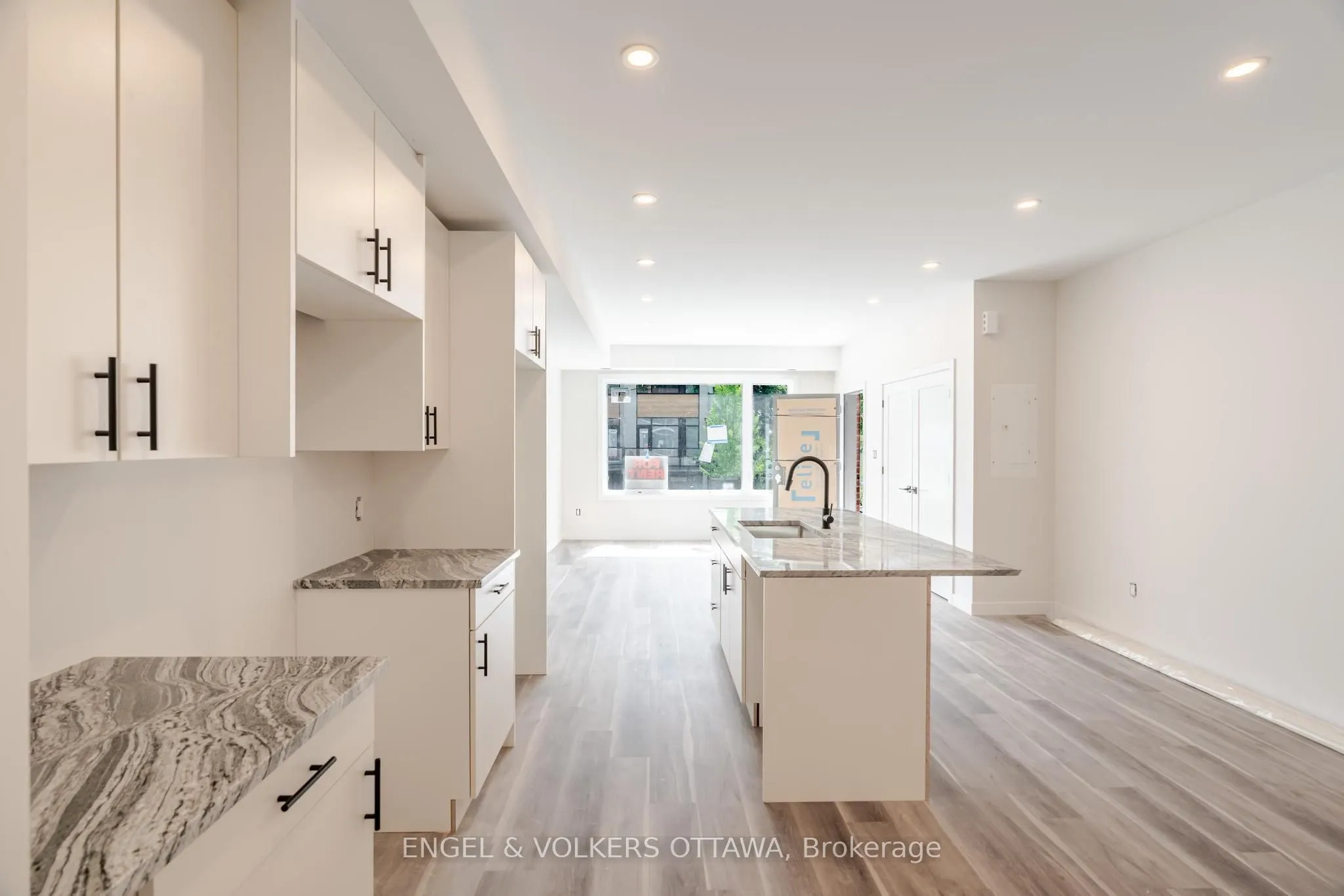 195 Hopewell Avenue, #C