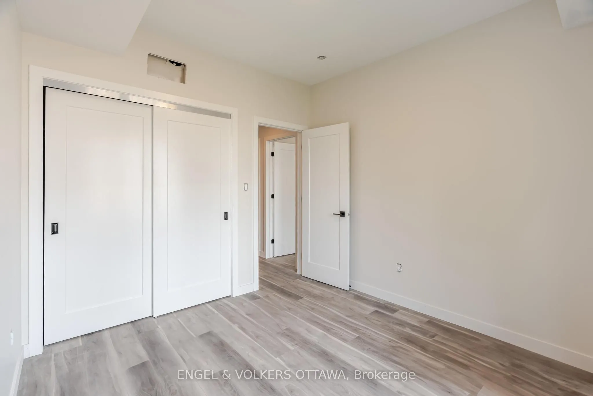 195 Hopewell Avenue, #C