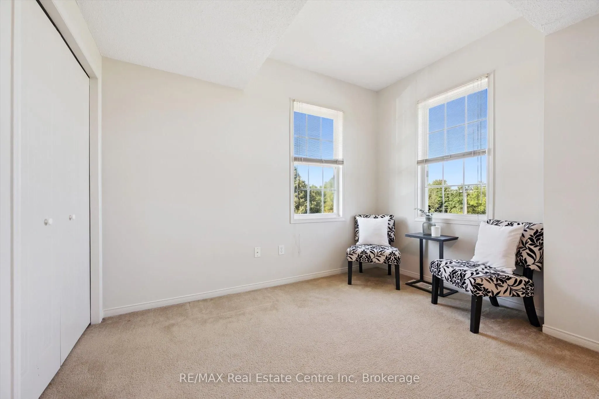 124 GOSLING Gardens, #36
