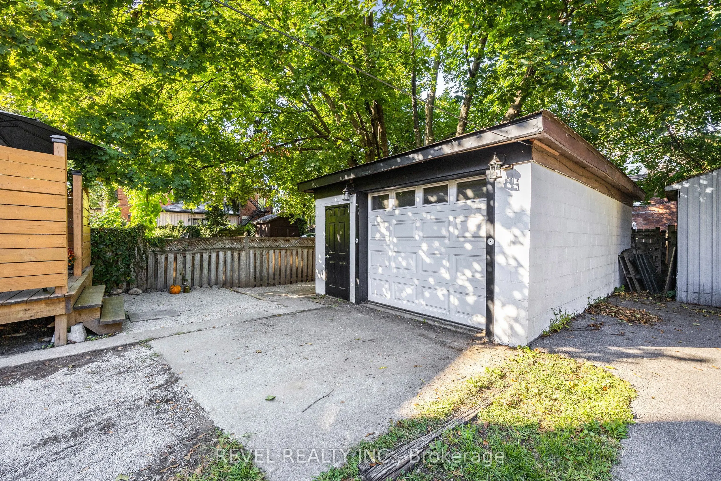 289 Cumberland Avenue