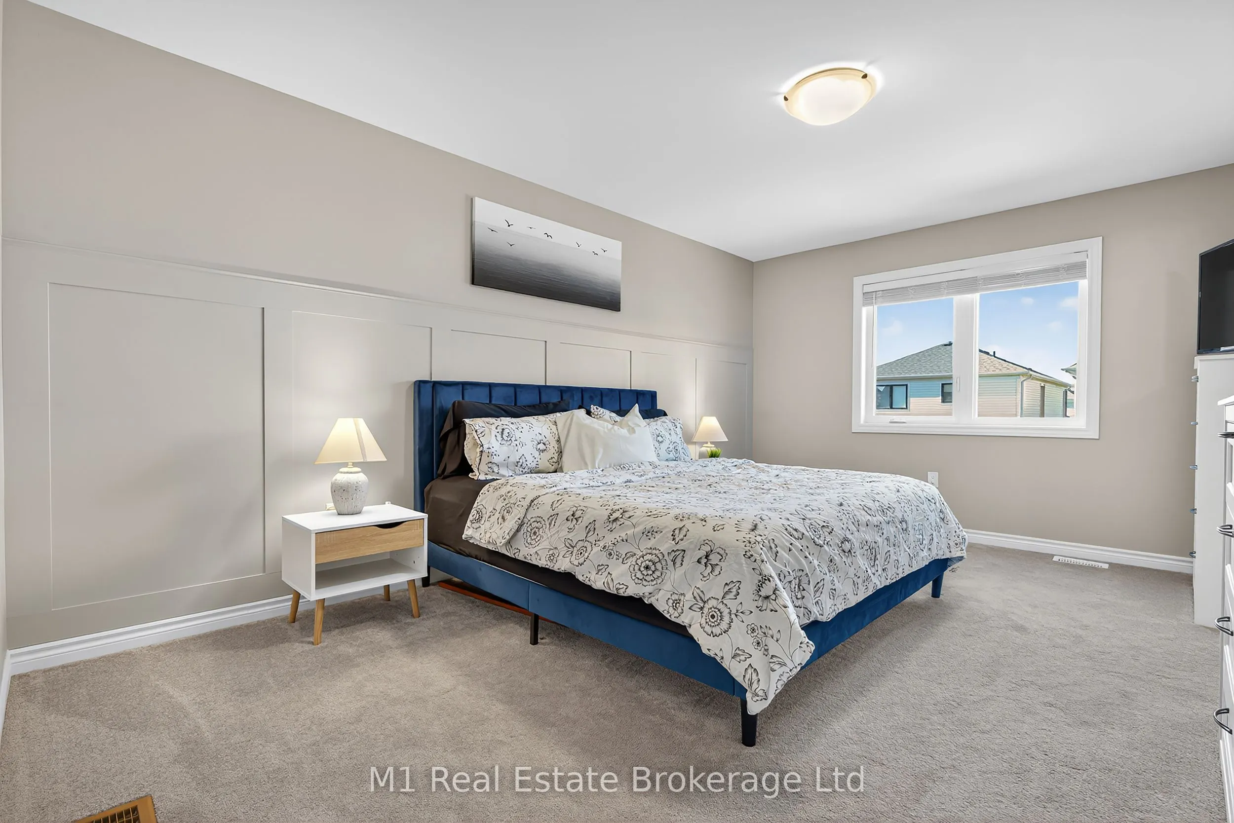 43 Harpin Way W