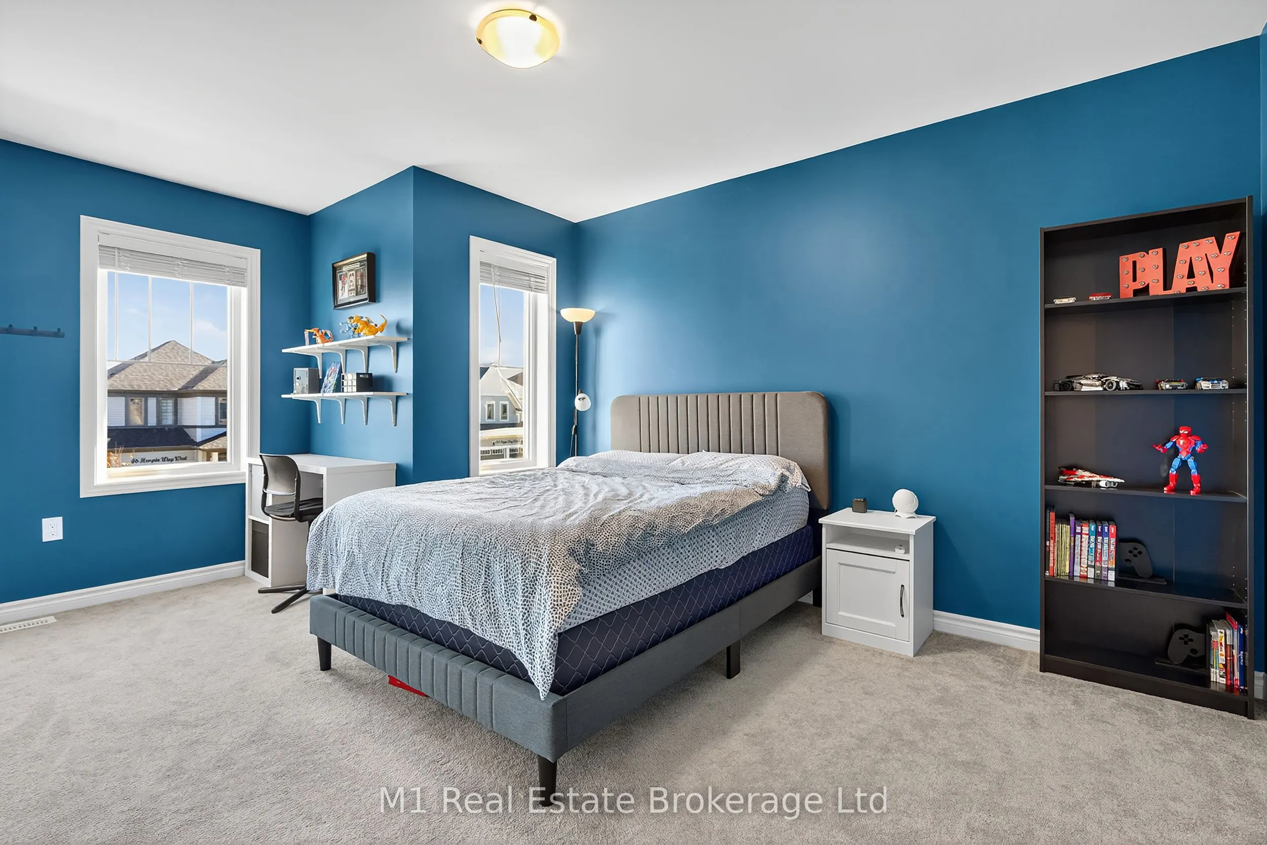 43 Harpin Way W