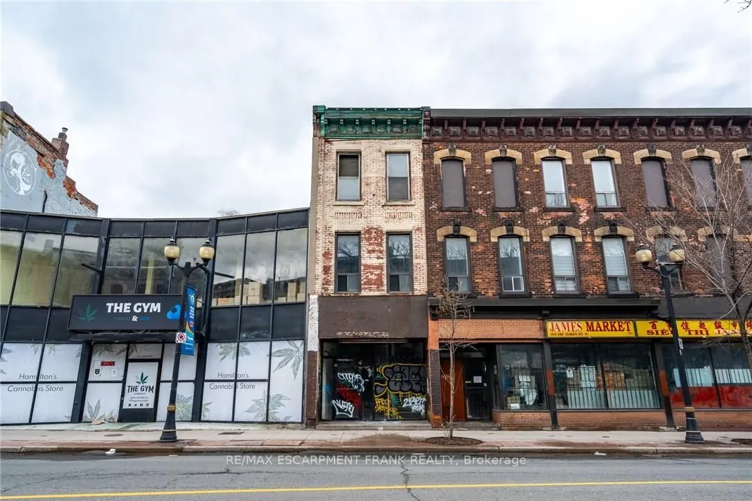 135 JAMES Street N, #1