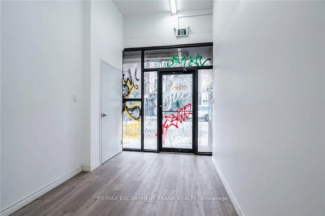 135 JAMES Street N, #1