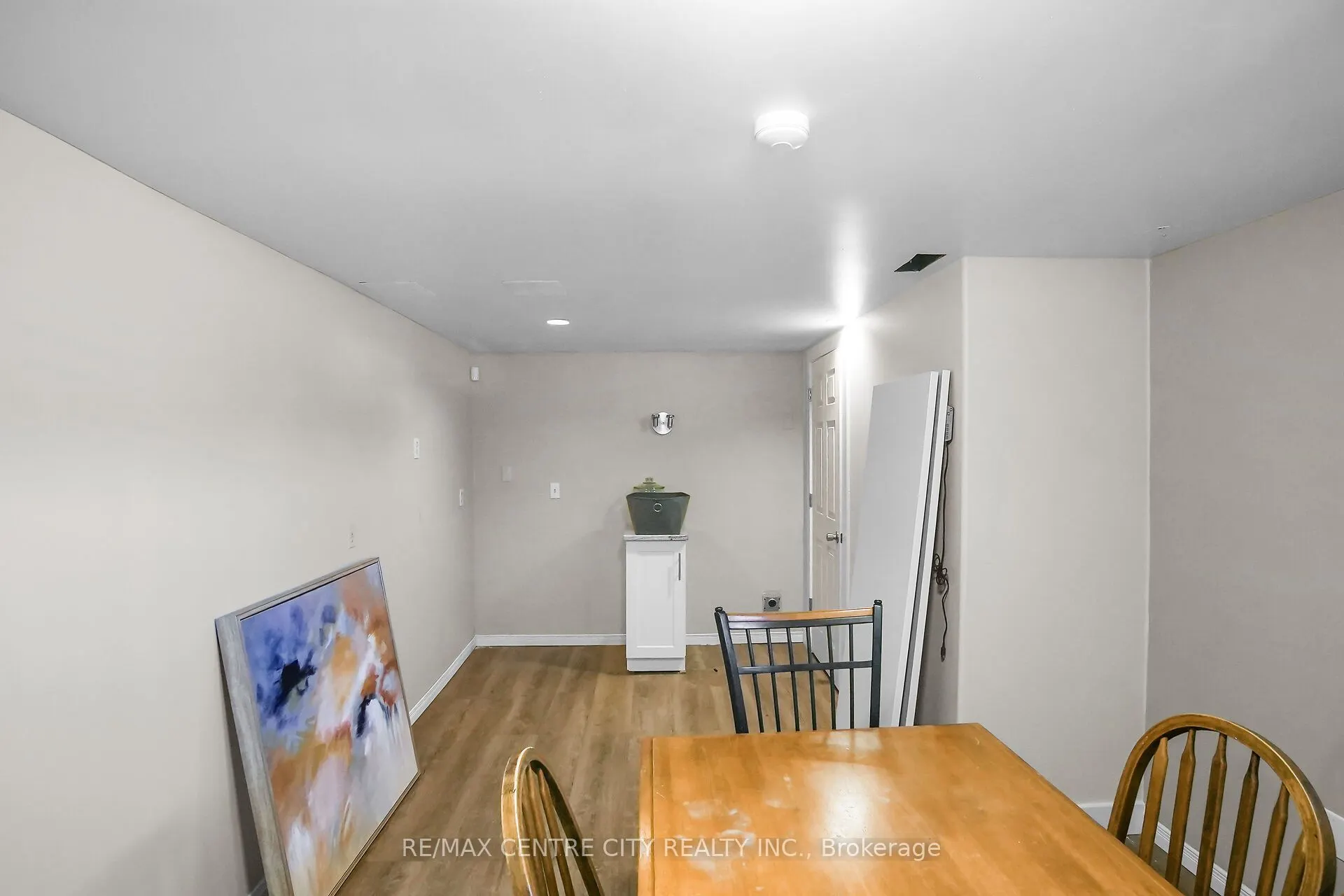 302 Wellington Road