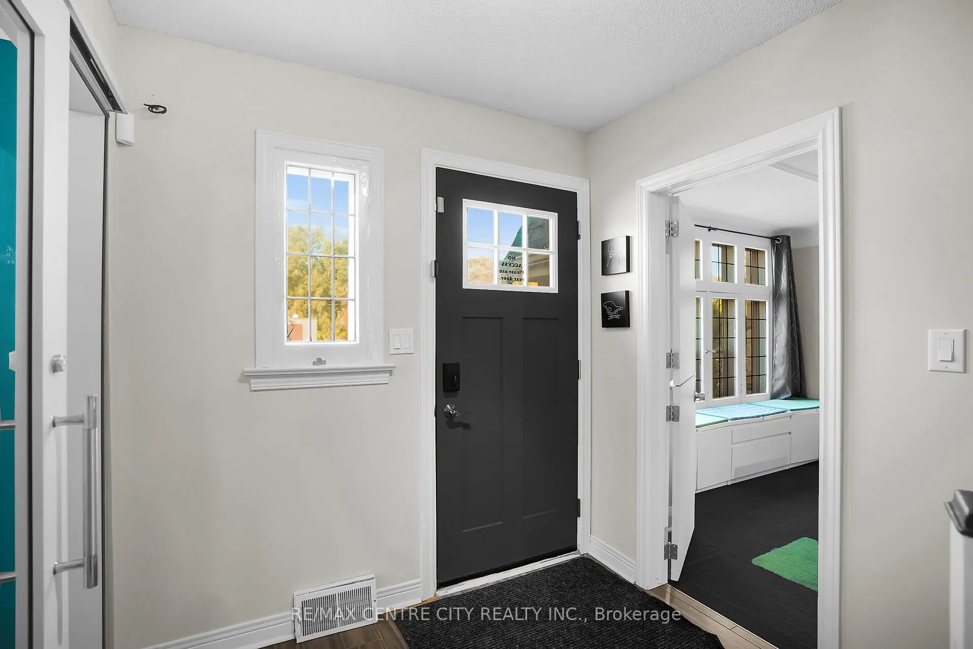 302 Wellington Road