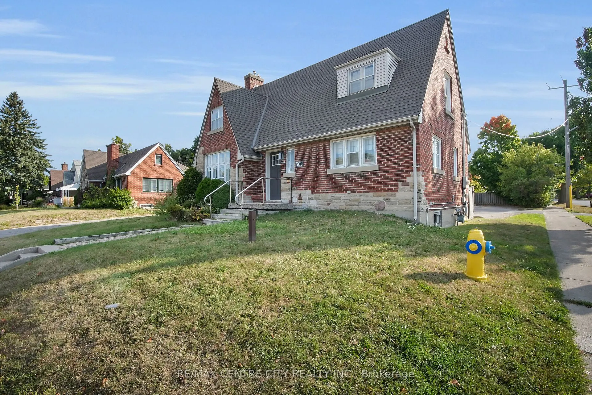 302 Wellington Road