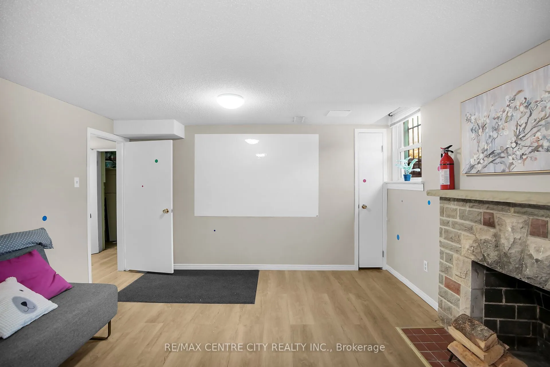 302 Wellington Road