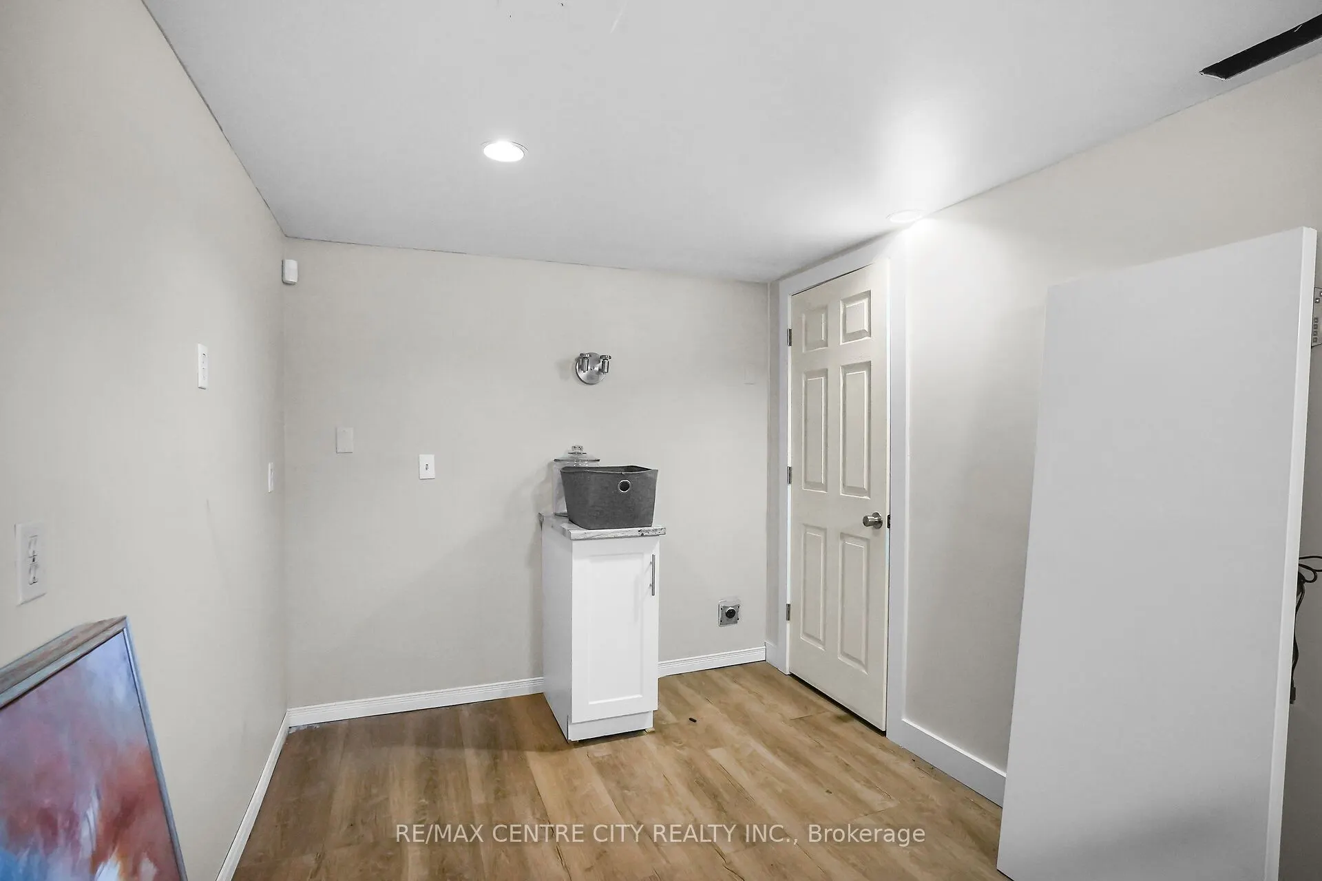 302 Wellington Road