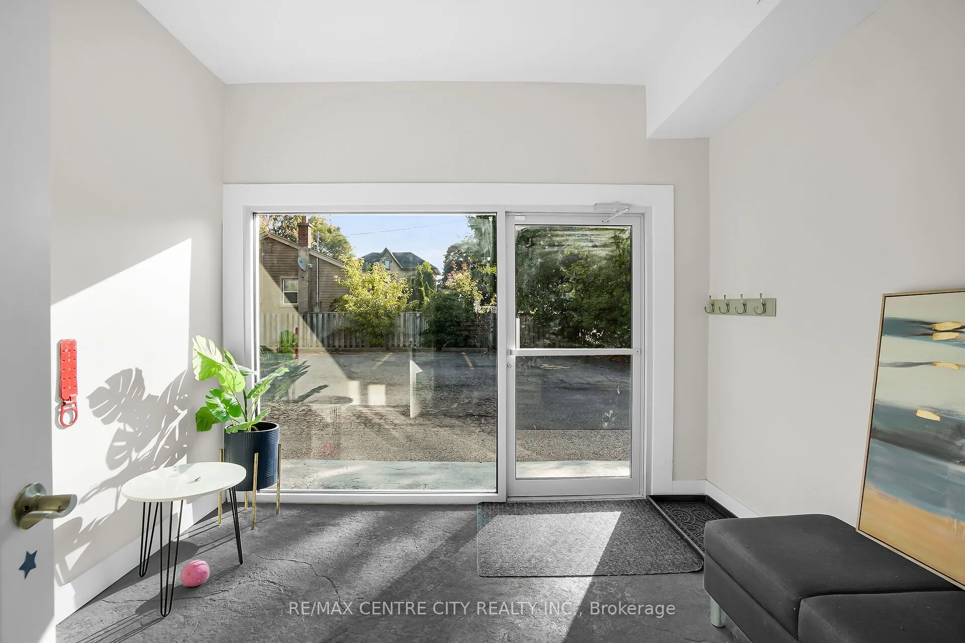 302 Wellington Road