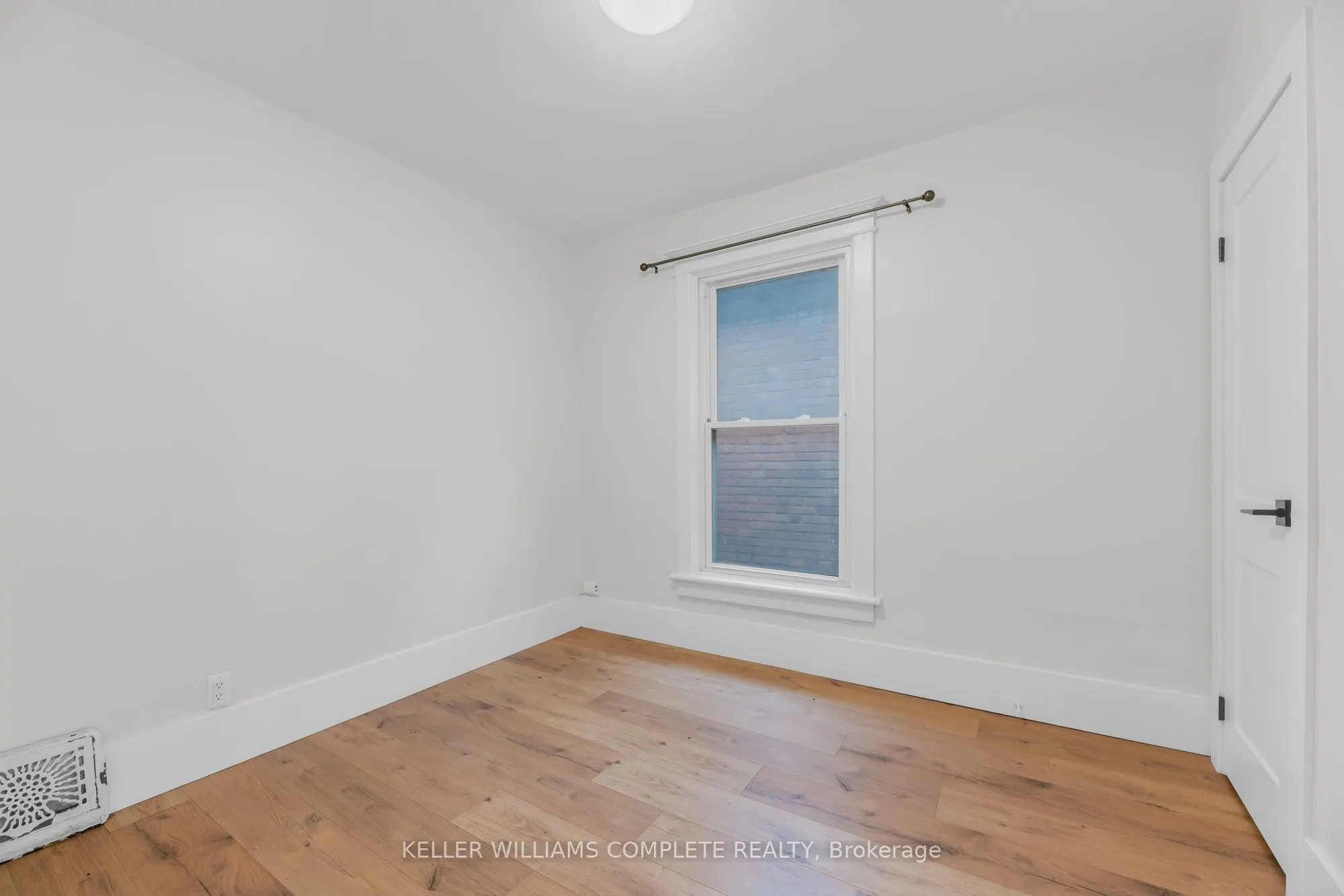 199 Balmoral Avenue N, #2