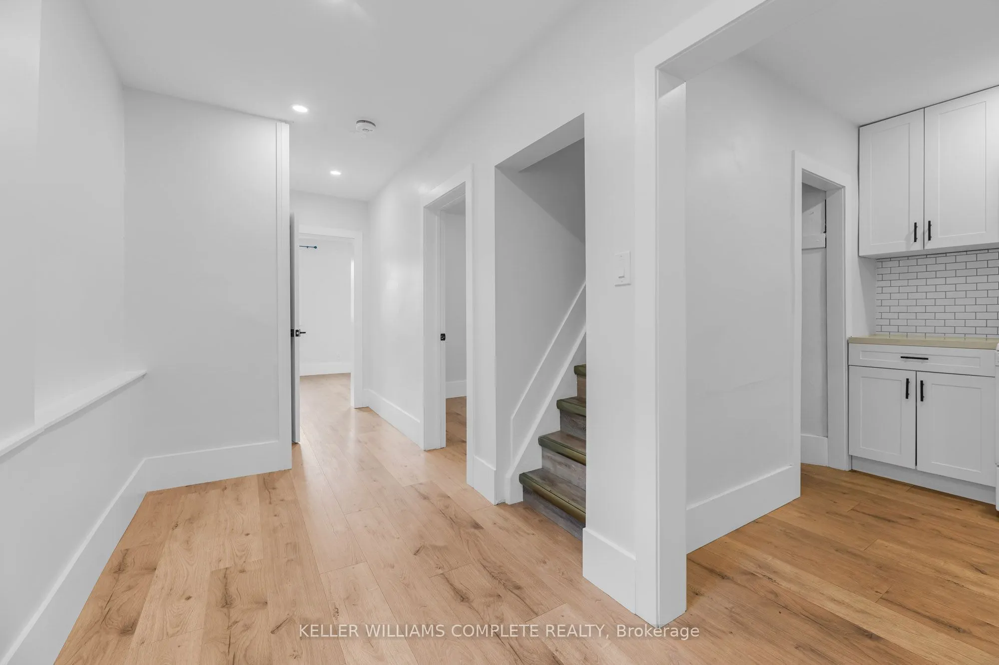 199 Balmoral Avenue N, #2