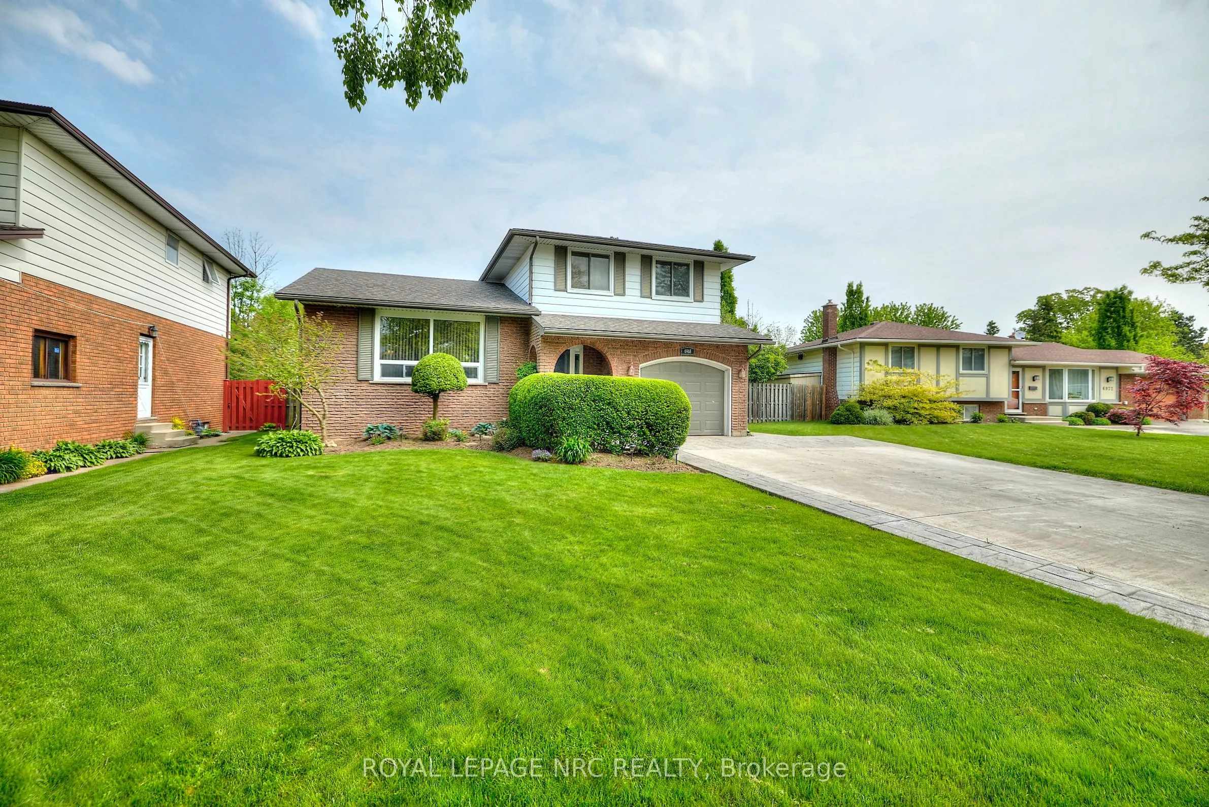 6968 BRIAN Crescent