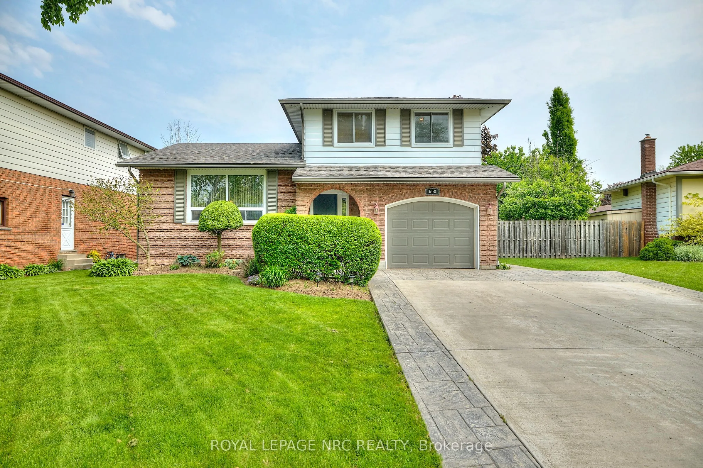 6968 BRIAN Crescent