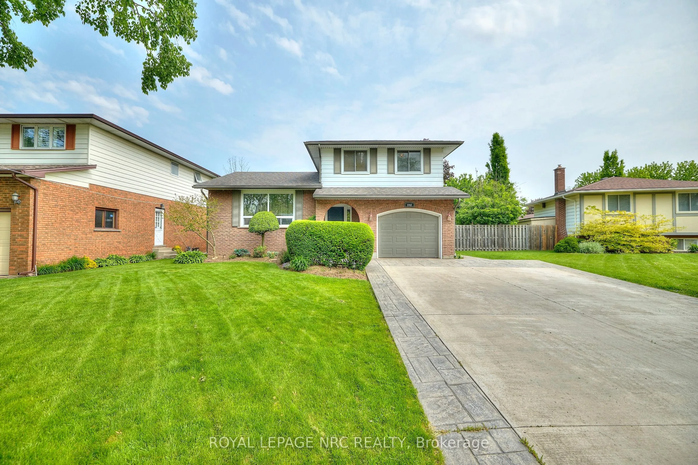 6968 BRIAN Crescent