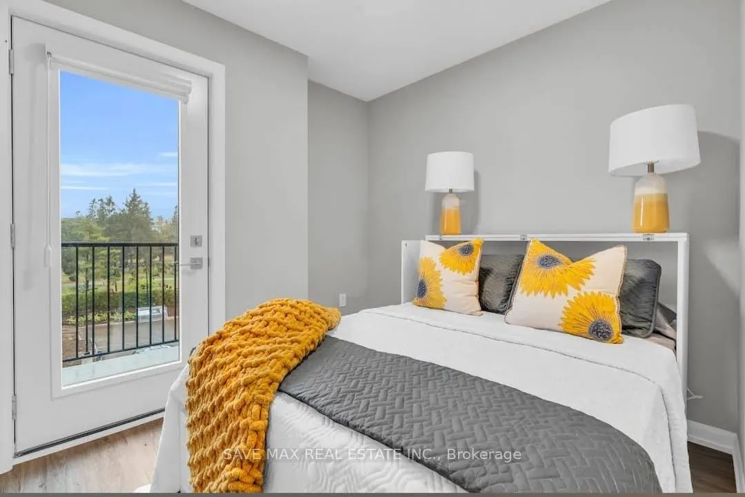 708 Woolwich Street, #311